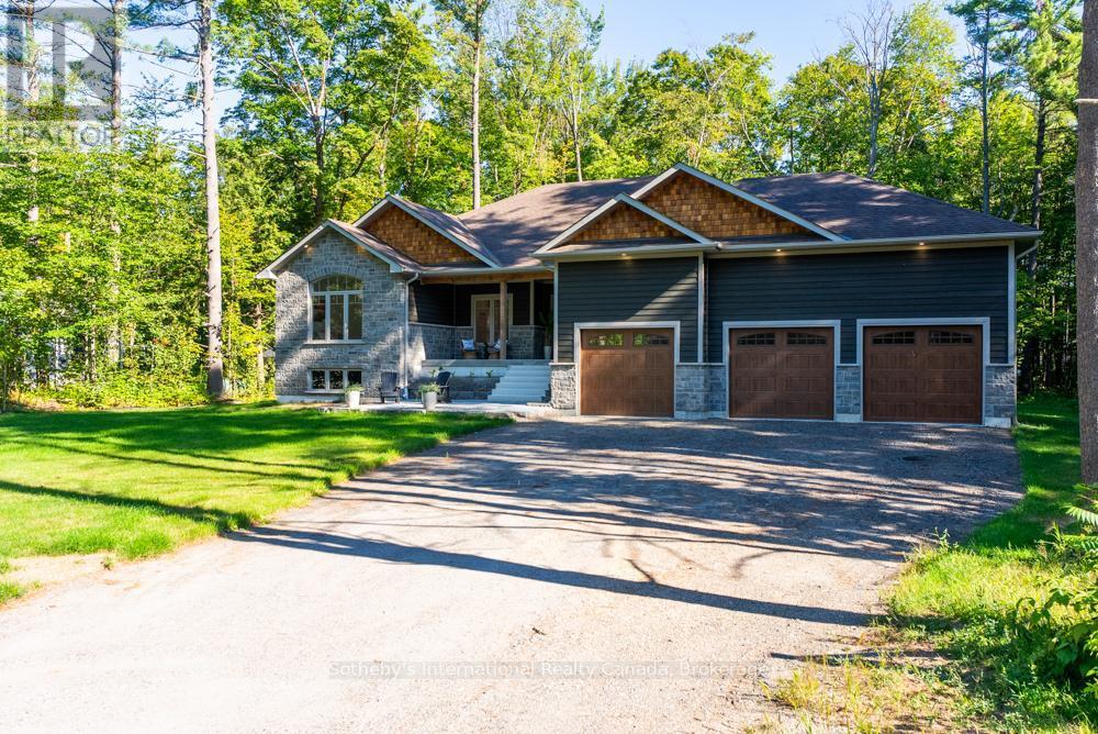 1030 Xavier Street, Gravenhurst (Morrison), ON - Outdoor