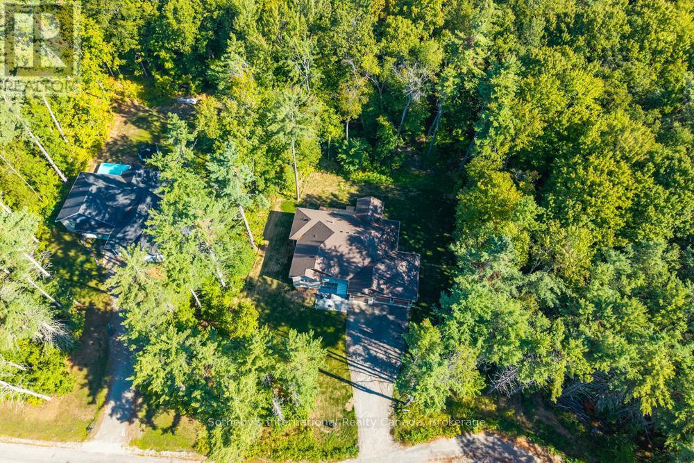 1030 Xavier Street, Gravenhurst (Morrison), ON - Outdoor