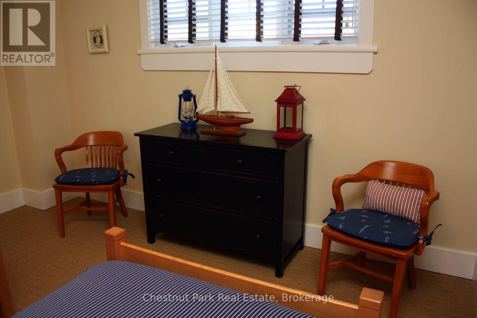 1020 Birch Glen Maple Cottage Week 9 Road, Lake Of Bays (Mclean), ON - Indoor