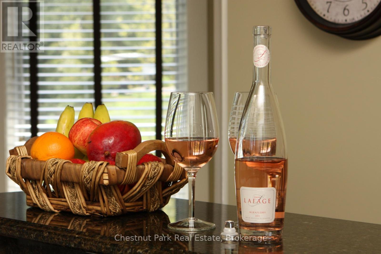 1020 Birch Glen Maple Cottage Week 9 Road, Lake Of Bays (Mclean), ON - Indoor Photo Showing Other Room