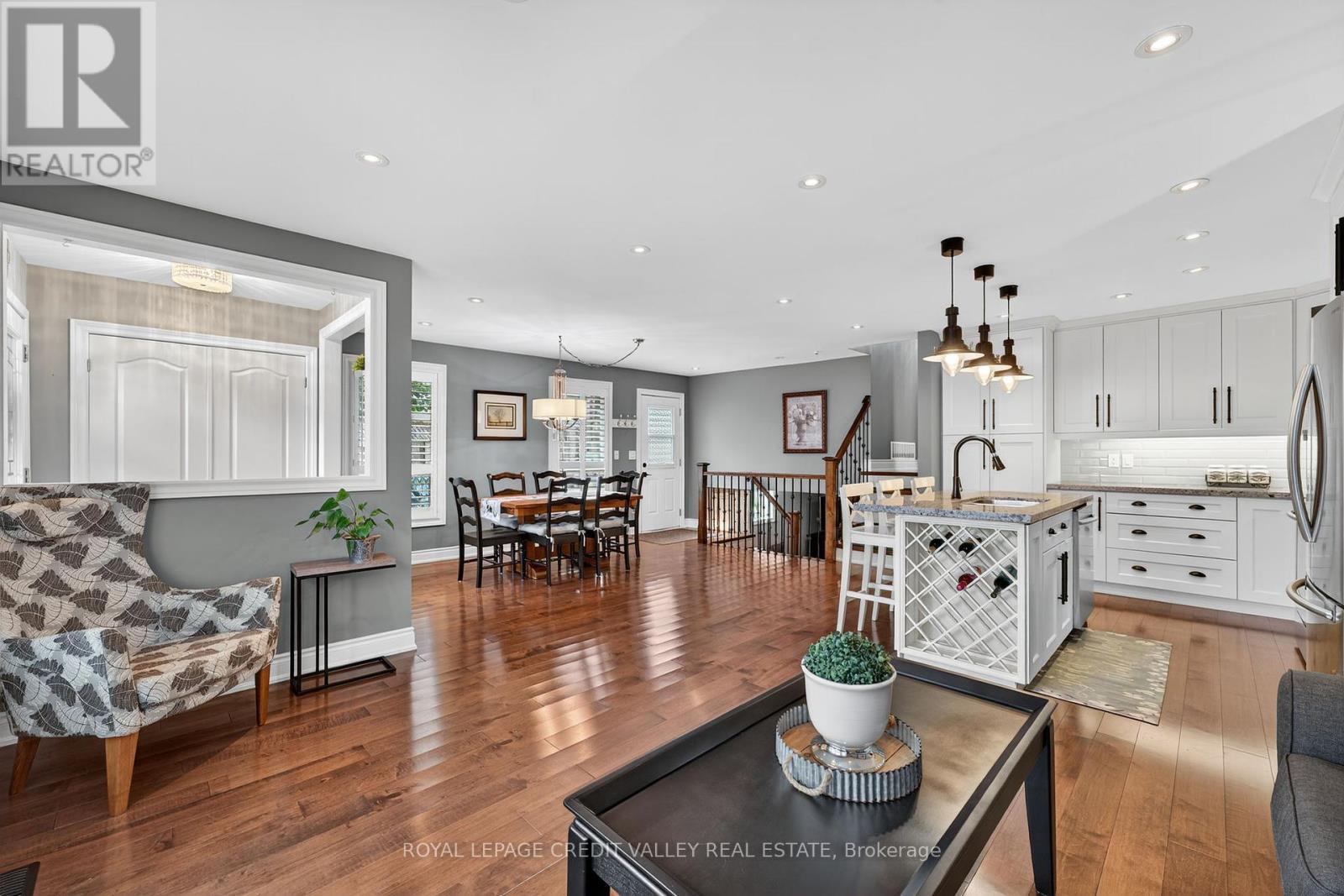 24 Willis Drive, Brampton, ON - Indoor Photo Showing Other Room