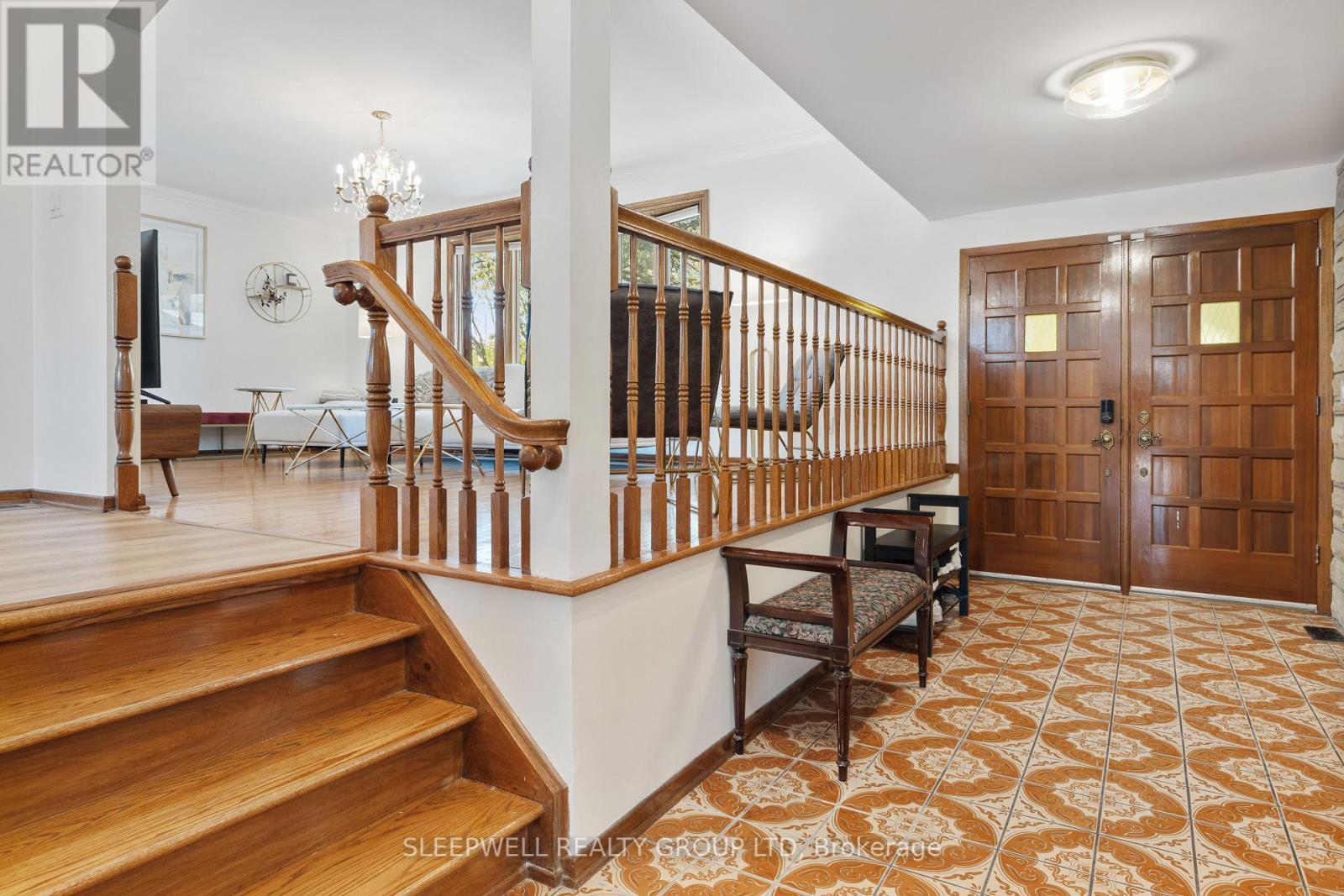 1545 Prince Of Wales Drive, Ottawa, ON - Indoor Photo Showing Other Room