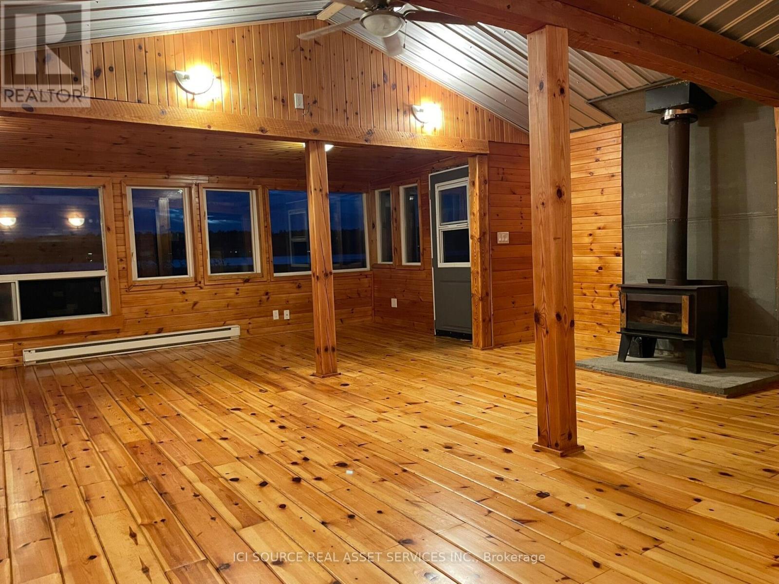 596C Ham Lake Road E, Killarney, ON - Indoor Photo Showing Other Room