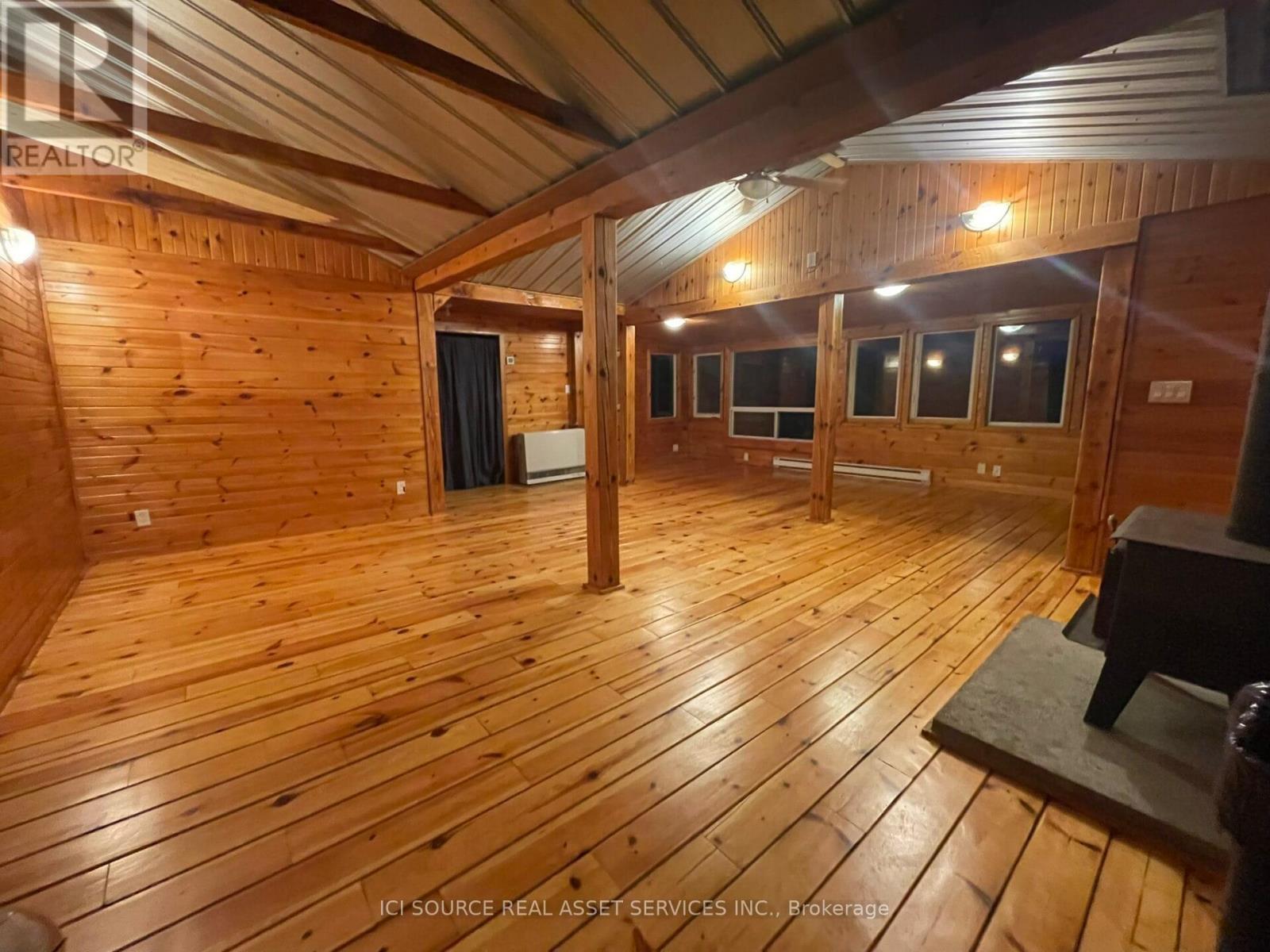 596C Ham Lake Road E, Killarney, ON - Photo Showing Other Room