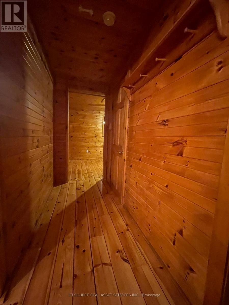 596C Ham Lake Road E, Killarney, ON - Indoor Photo Showing Other Room