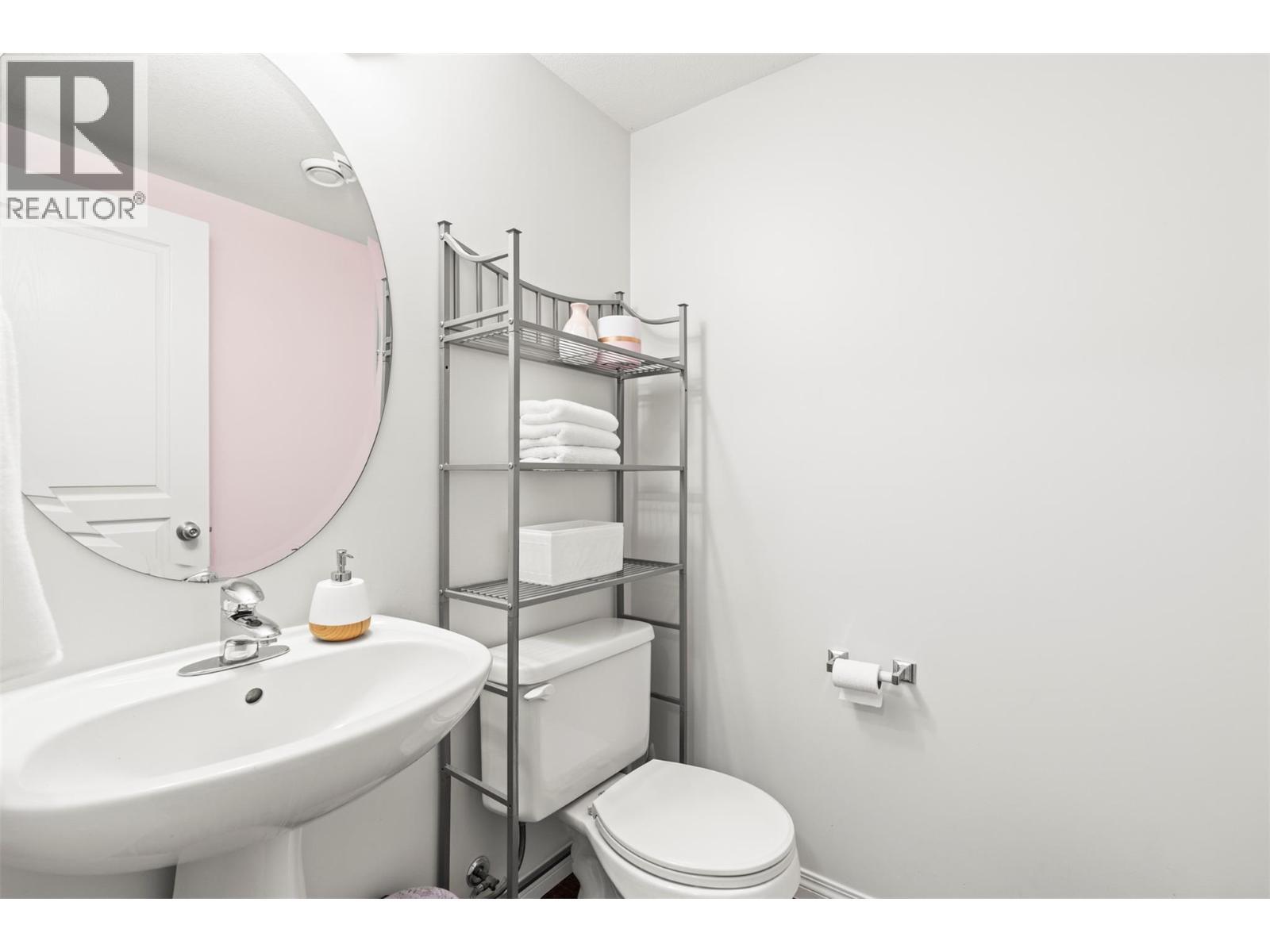 6900 Marshall Road Unit# 39, Vernon, BC - Indoor Photo Showing Bathroom