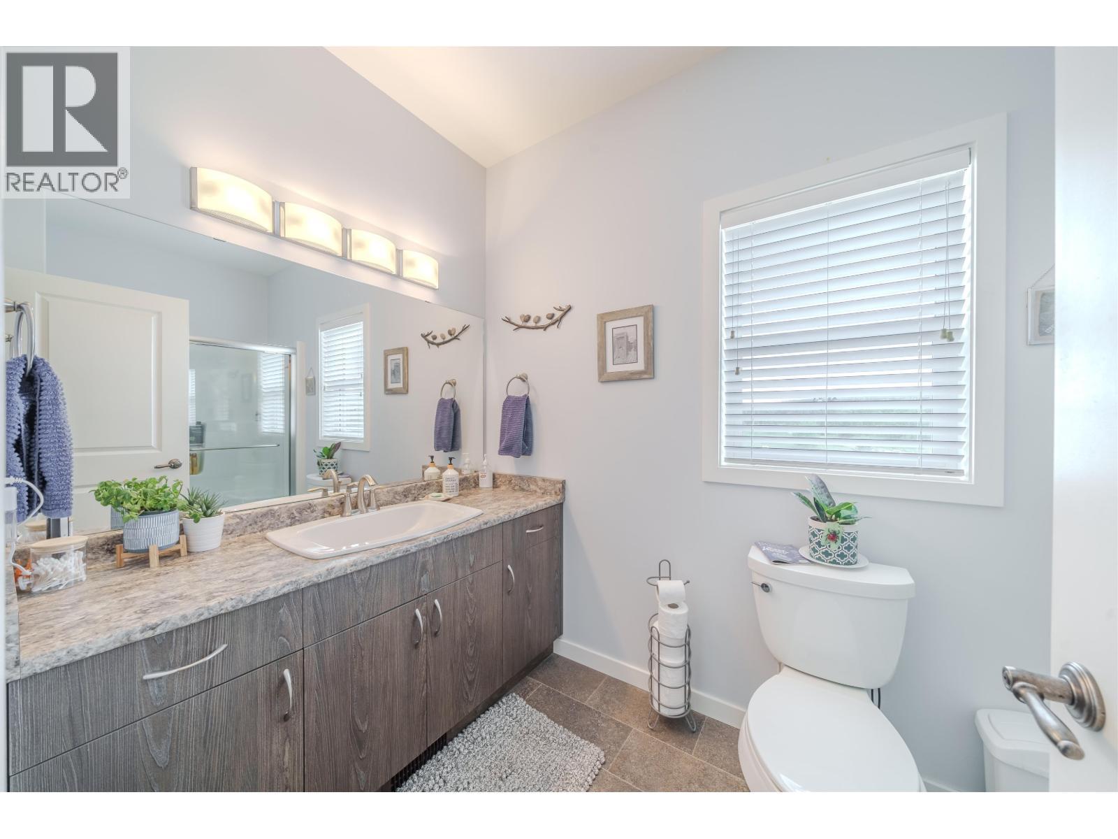 4162 Lac La Hache Station Road, Lac La Hache, BC - Indoor Photo Showing Bathroom