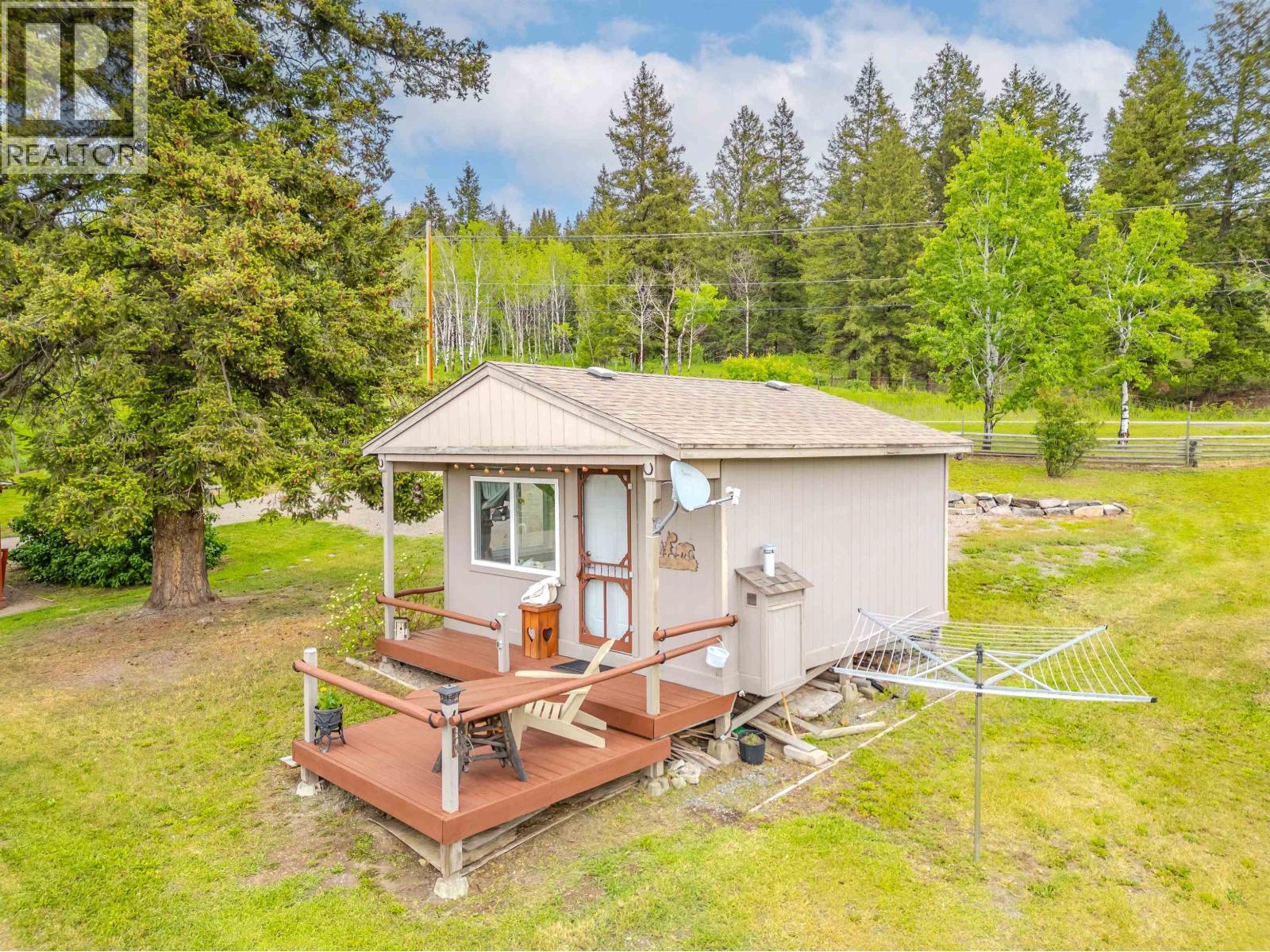 4162 Lac La Hache Station Road, Lac La Hache, BC - Outdoor