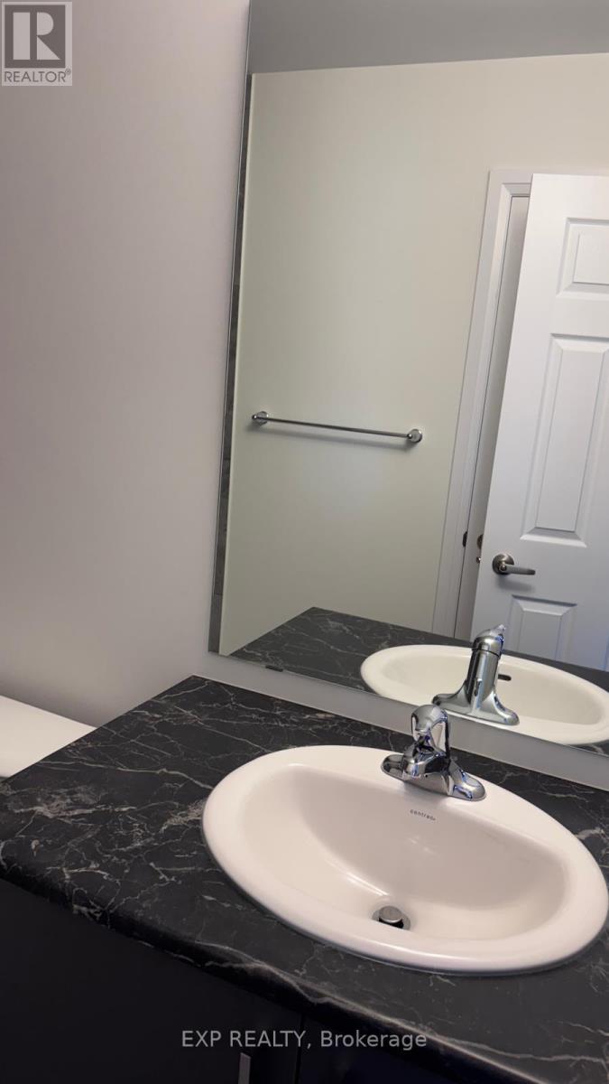 47 Stanley Ave Crescent, Haldimand, ON - Indoor Photo Showing Bathroom