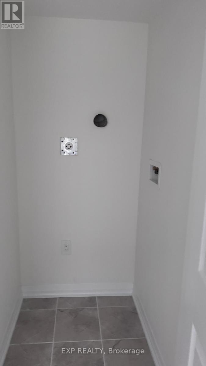 47 Stanley Ave Crescent, Haldimand, ON - Photo Showing Other Room