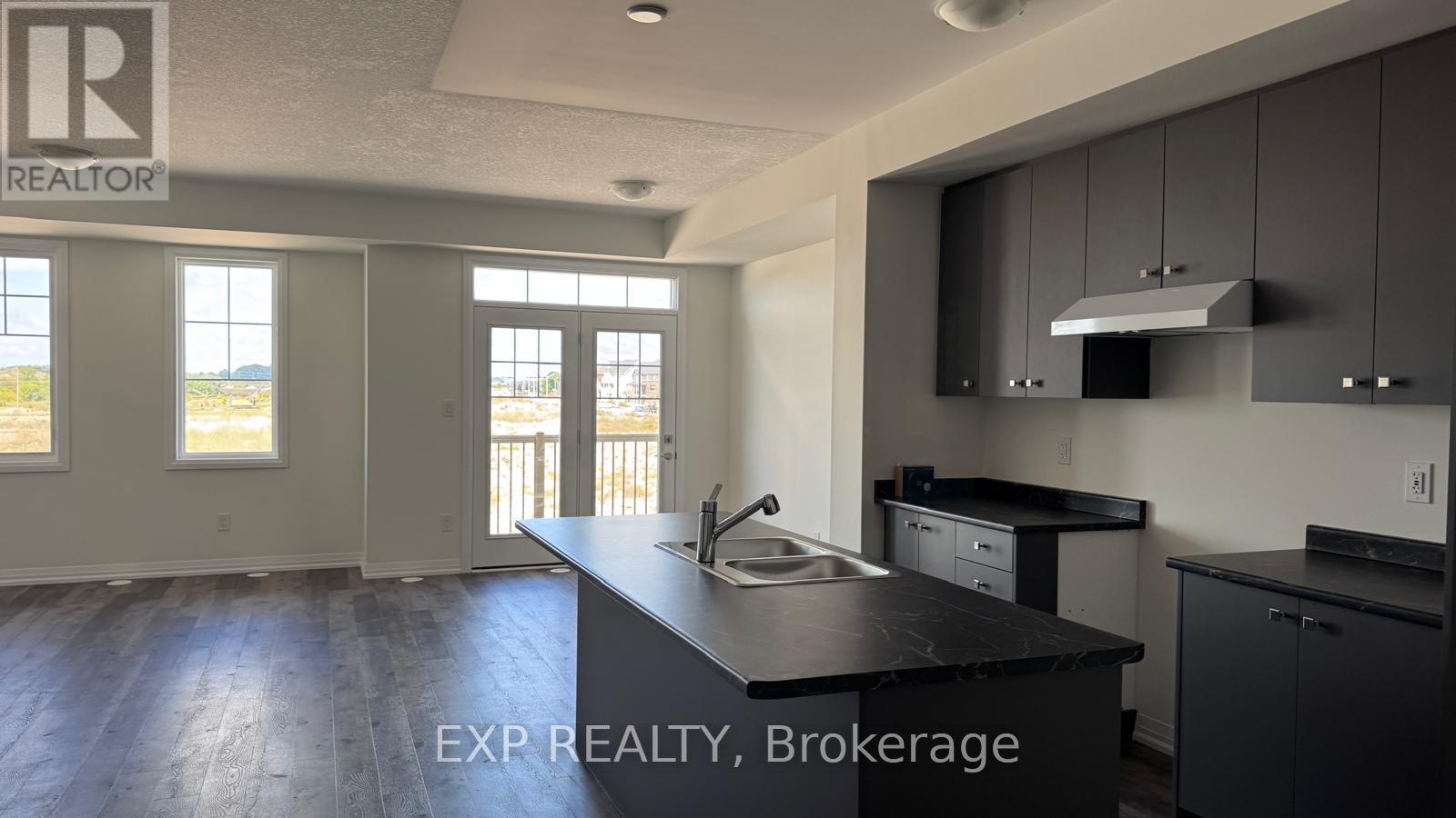 47 Stanley Ave Crescent, Haldimand, ON - Indoor