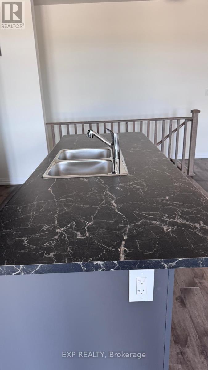 47 Stanley Ave Crescent, Haldimand, ON - Indoor