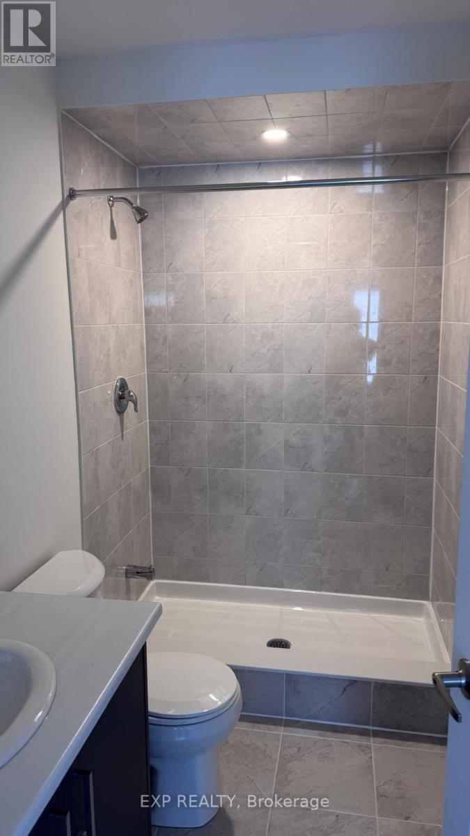 47 Stanley Ave Crescent, Haldimand, ON - Indoor Photo Showing Bathroom