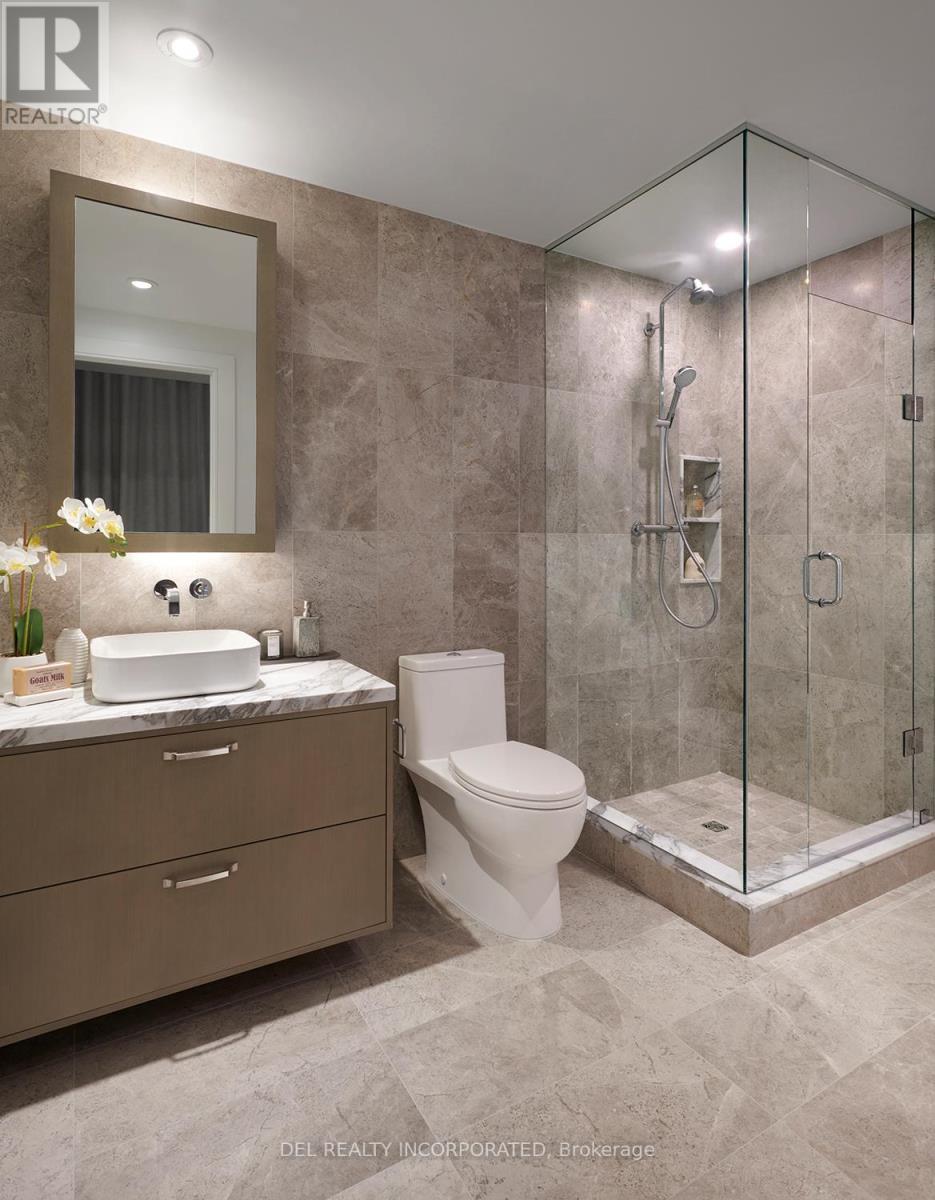 902 - 455 Wellington Street W, Toronto, ON - Indoor Photo Showing Bathroom