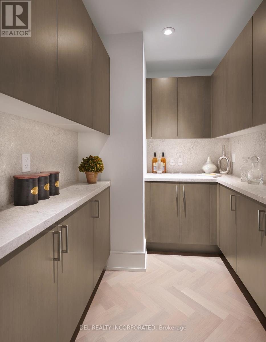 902 - 455 Wellington Street W, Toronto, ON - Indoor