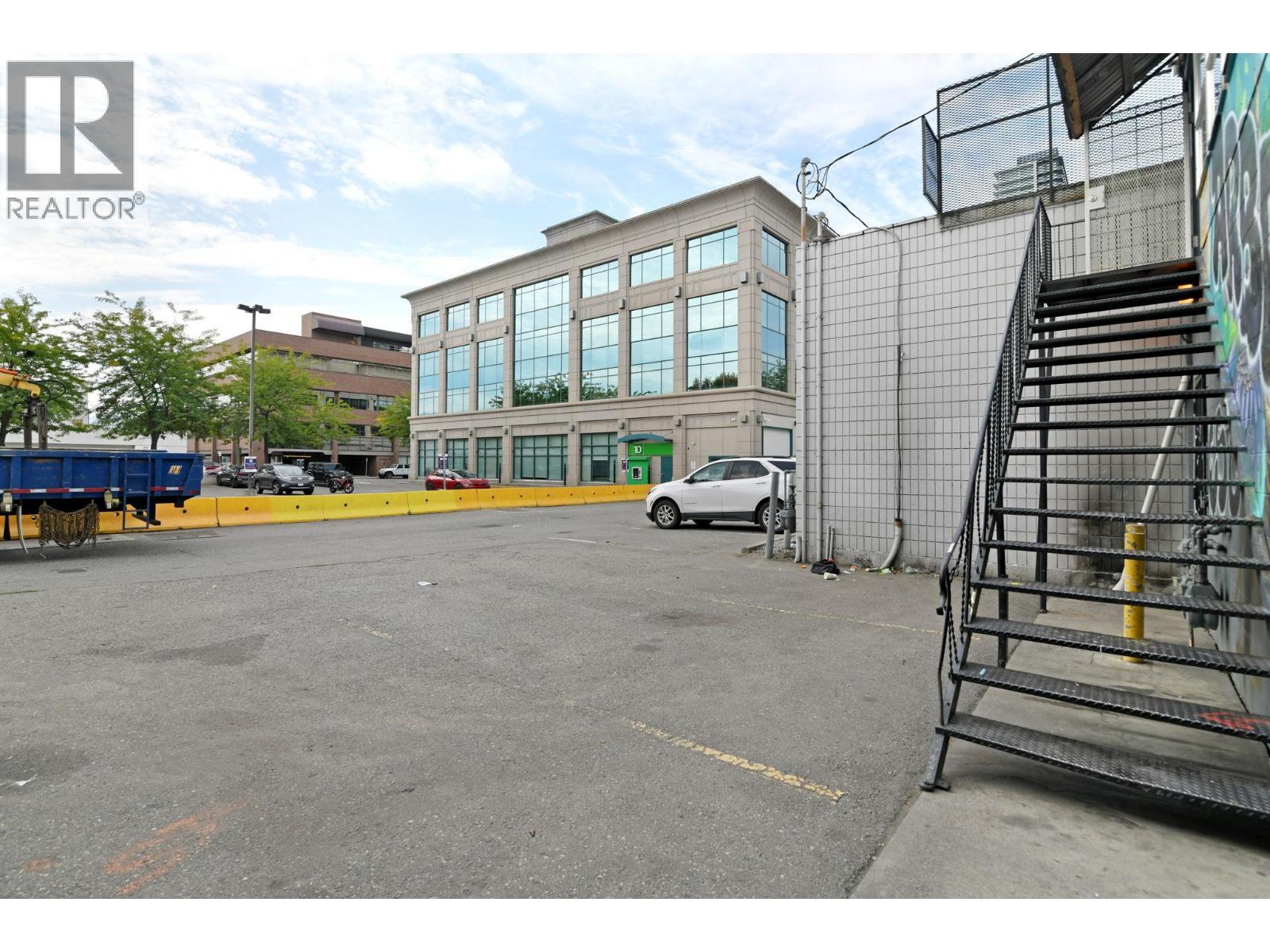 view off laneway to TD parking lot - 525 - 527 Lawrence Avenue, Kelowna, BC