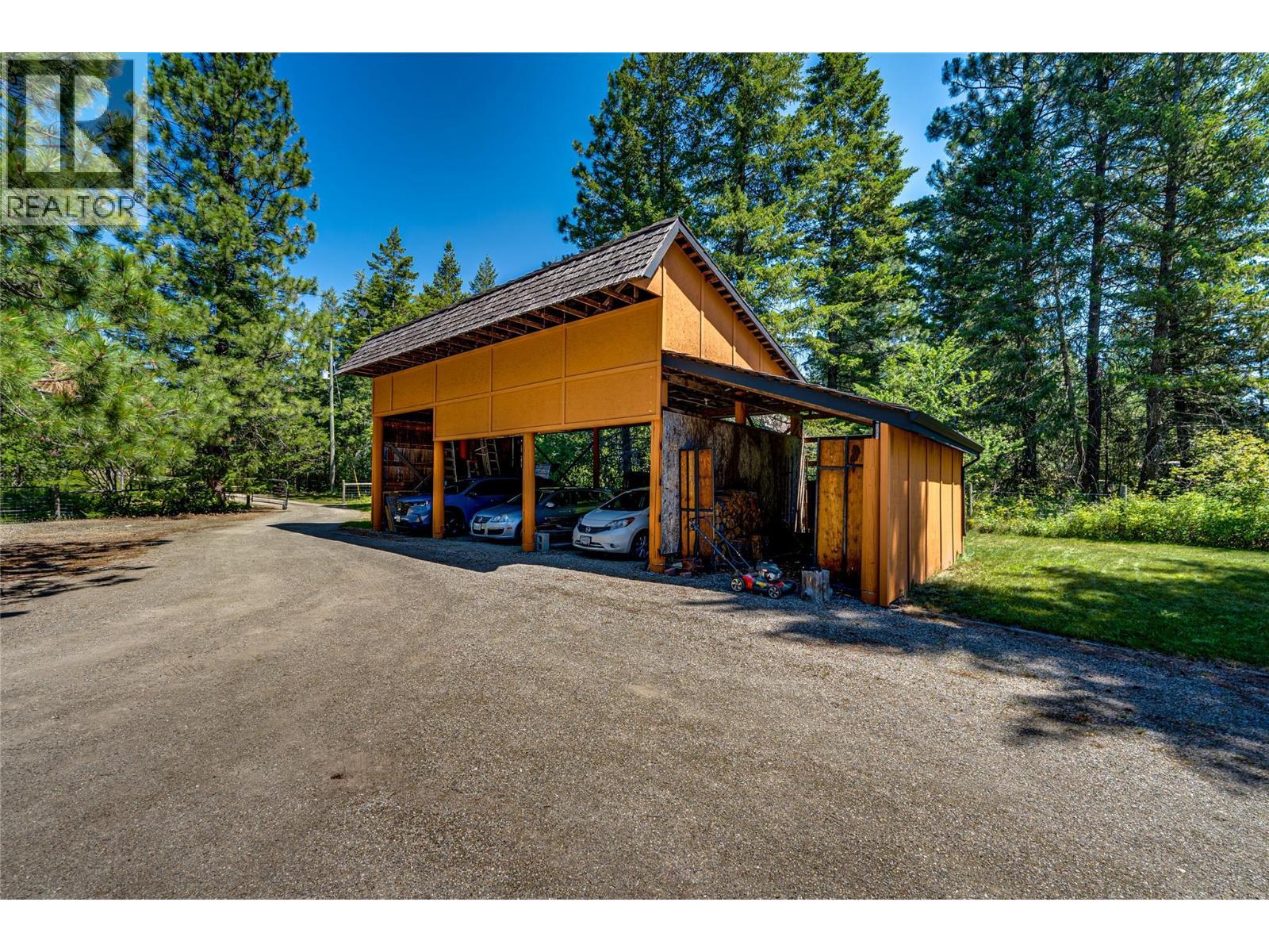 20 Valeview Road, Lumby, BC - Outdoor