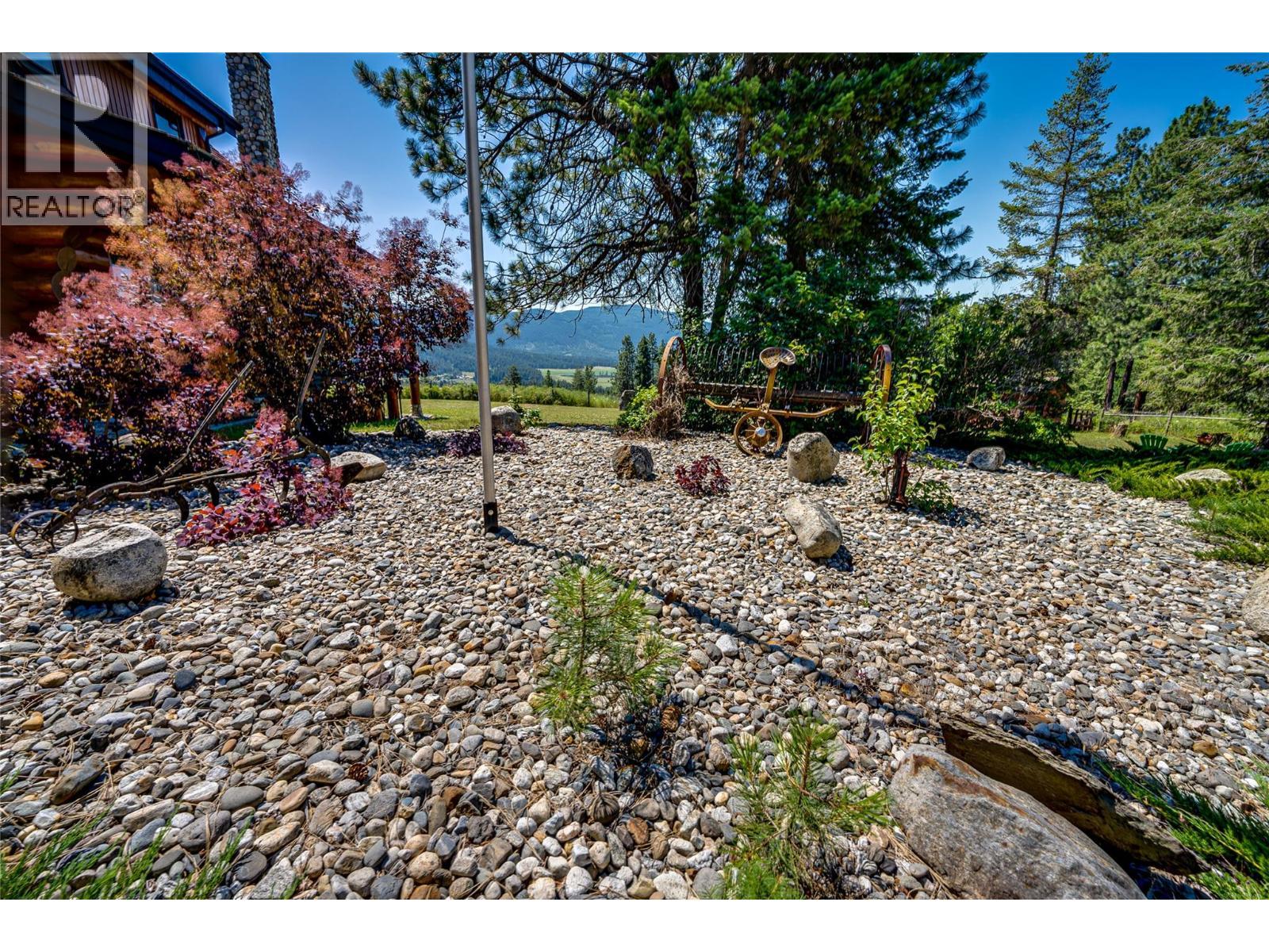 20 Valeview Road, Lumby, BC - Outdoor