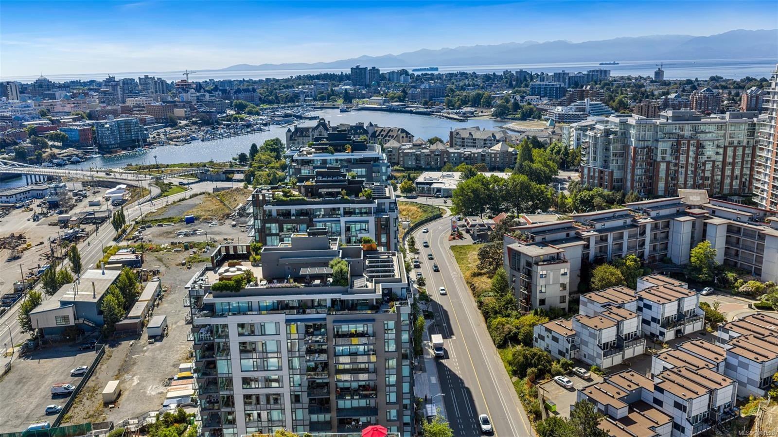 1108-363 Tyee Rd, Victoria, BC - Outdoor With View