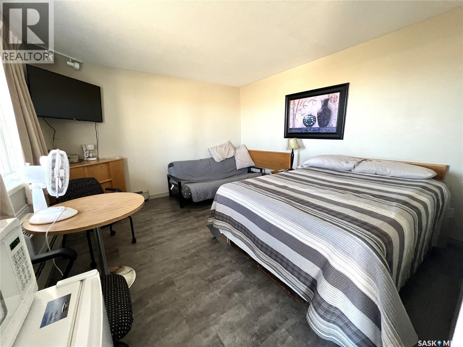 447 Saskatchewan Street, Elbow, SK