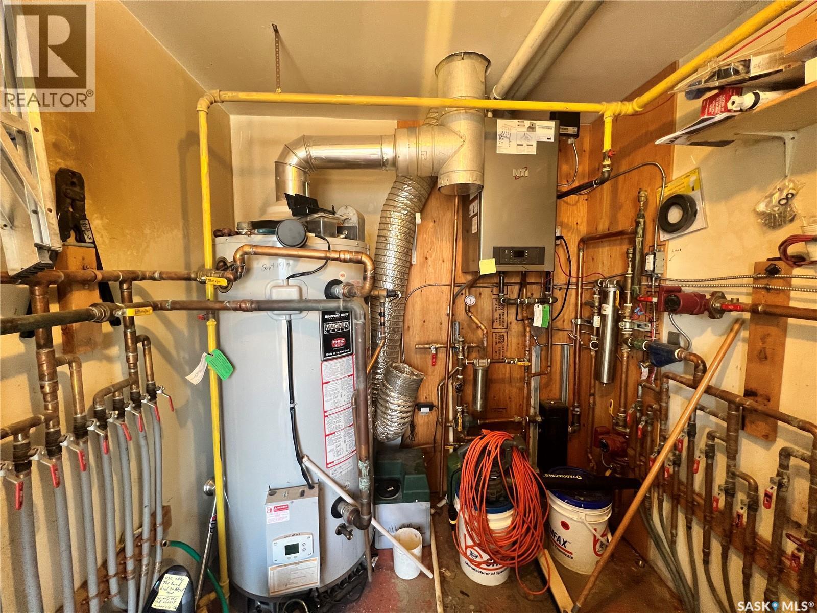 447 Saskatchewan Street, Elbow, SK