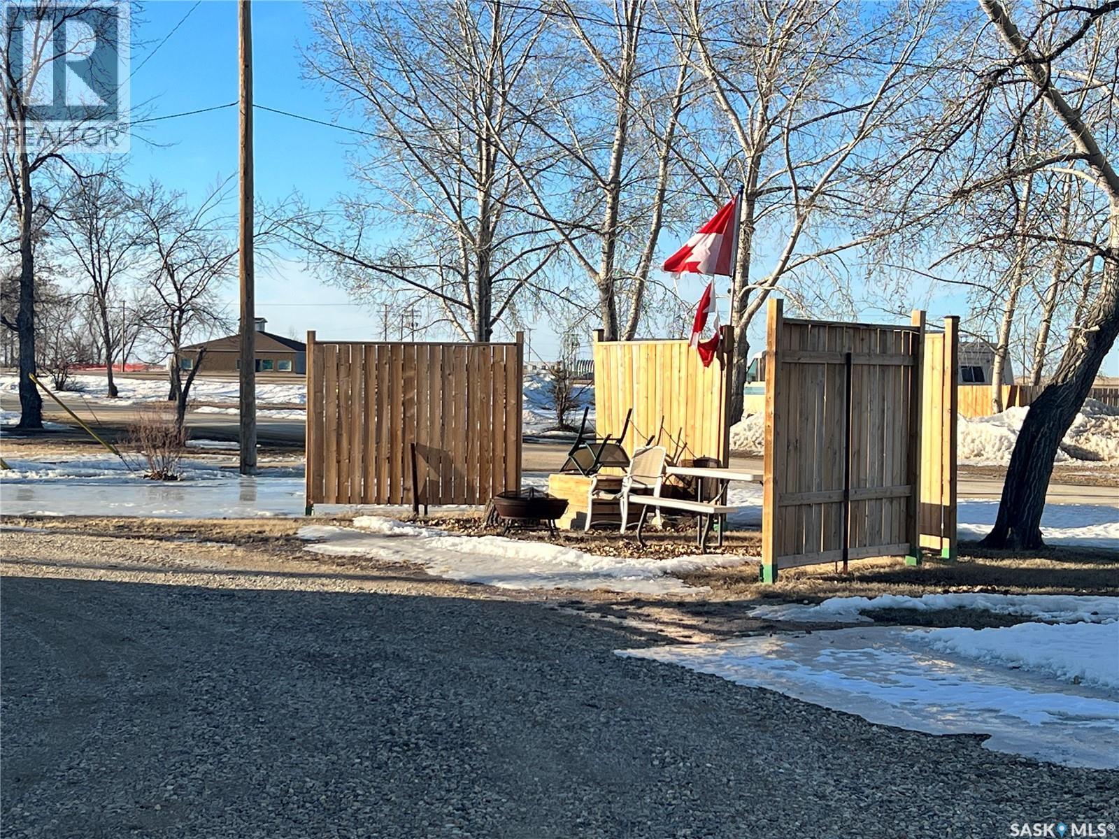 447 Saskatchewan Street, Elbow, SK