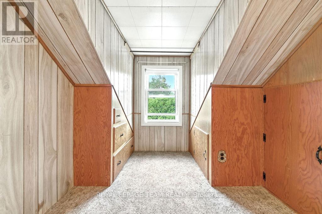 59 Drohan Street, Madawaska Valley, ON - Indoor Photo Showing Other Room