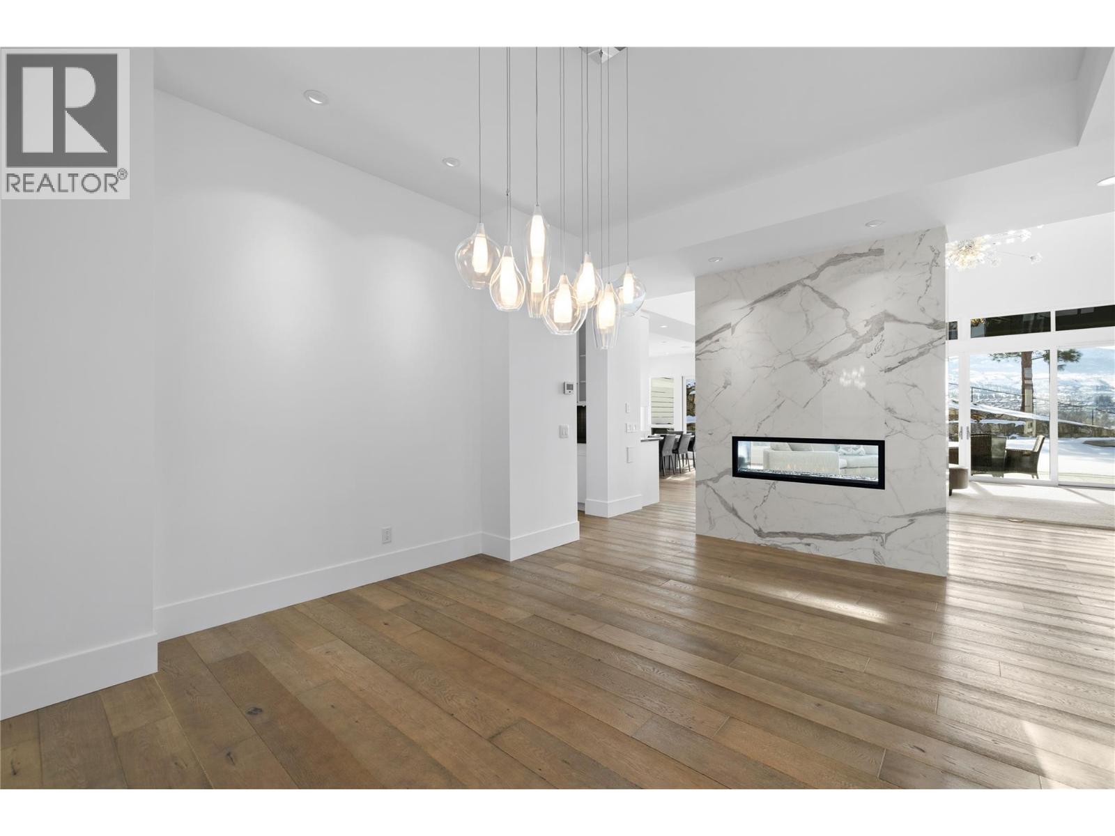 1049 Westpoint Drive, Kelowna, BC - Indoor Photo Showing Other Room