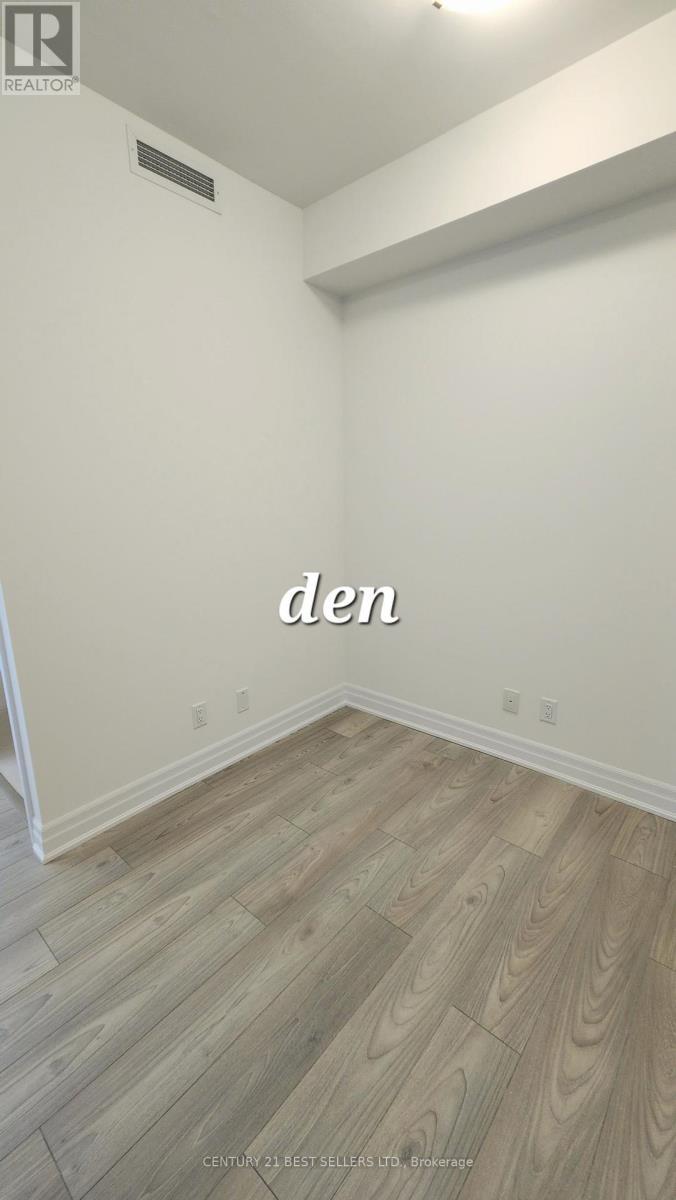 2407 - 36 Elm Drive W, Mississauga, ON - Indoor Photo Showing Other Room