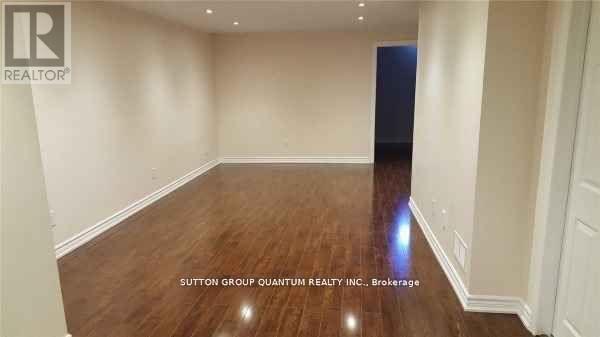 /Lower - 5193 Nestling Grove, Mississauga, ON - Indoor Photo Showing Other Room