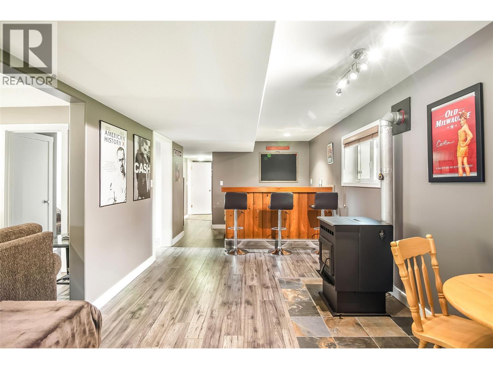 1824 Colbeck Road, Revelstoke, BC - Indoor