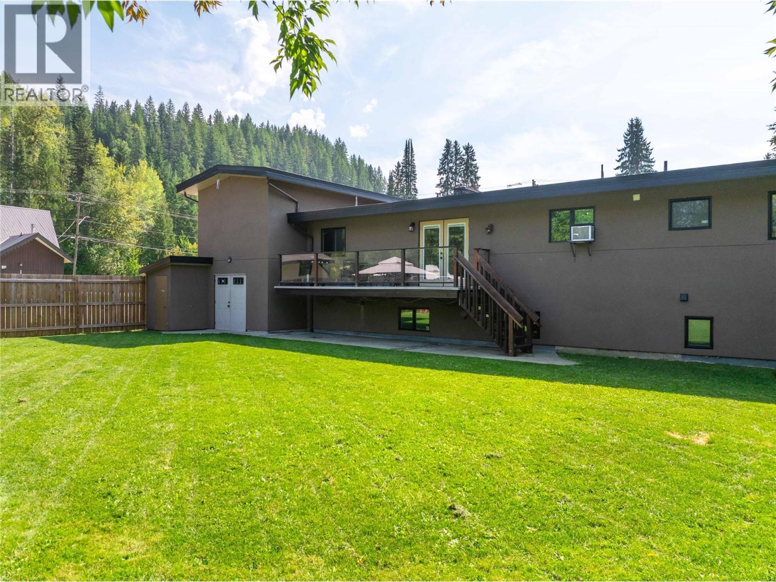 1824 Colbeck Road, Revelstoke, BC - Outdoor With Deck Patio Veranda With Exterior