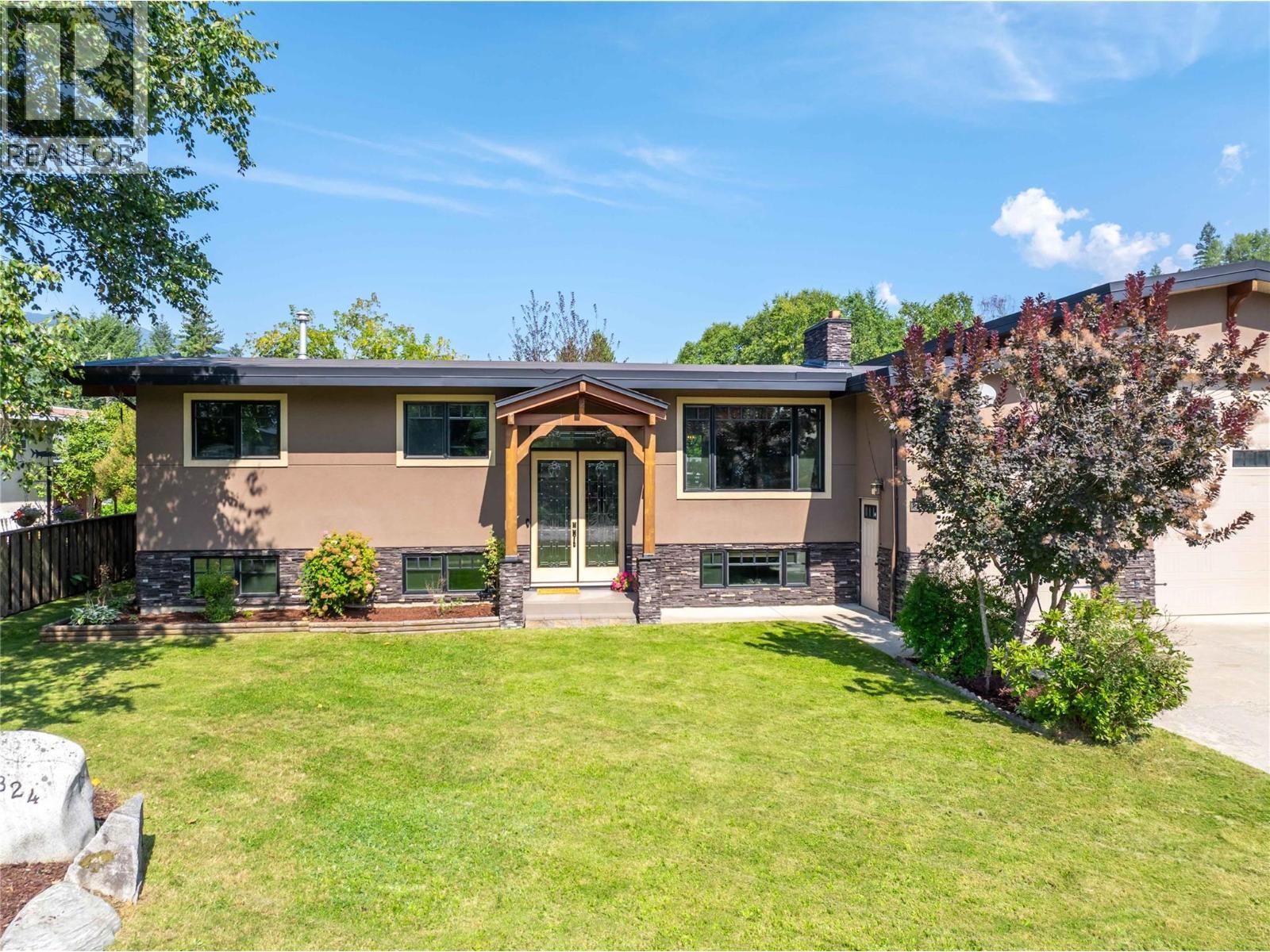 1824 Colbeck Road, Revelstoke, BC - Outdoor