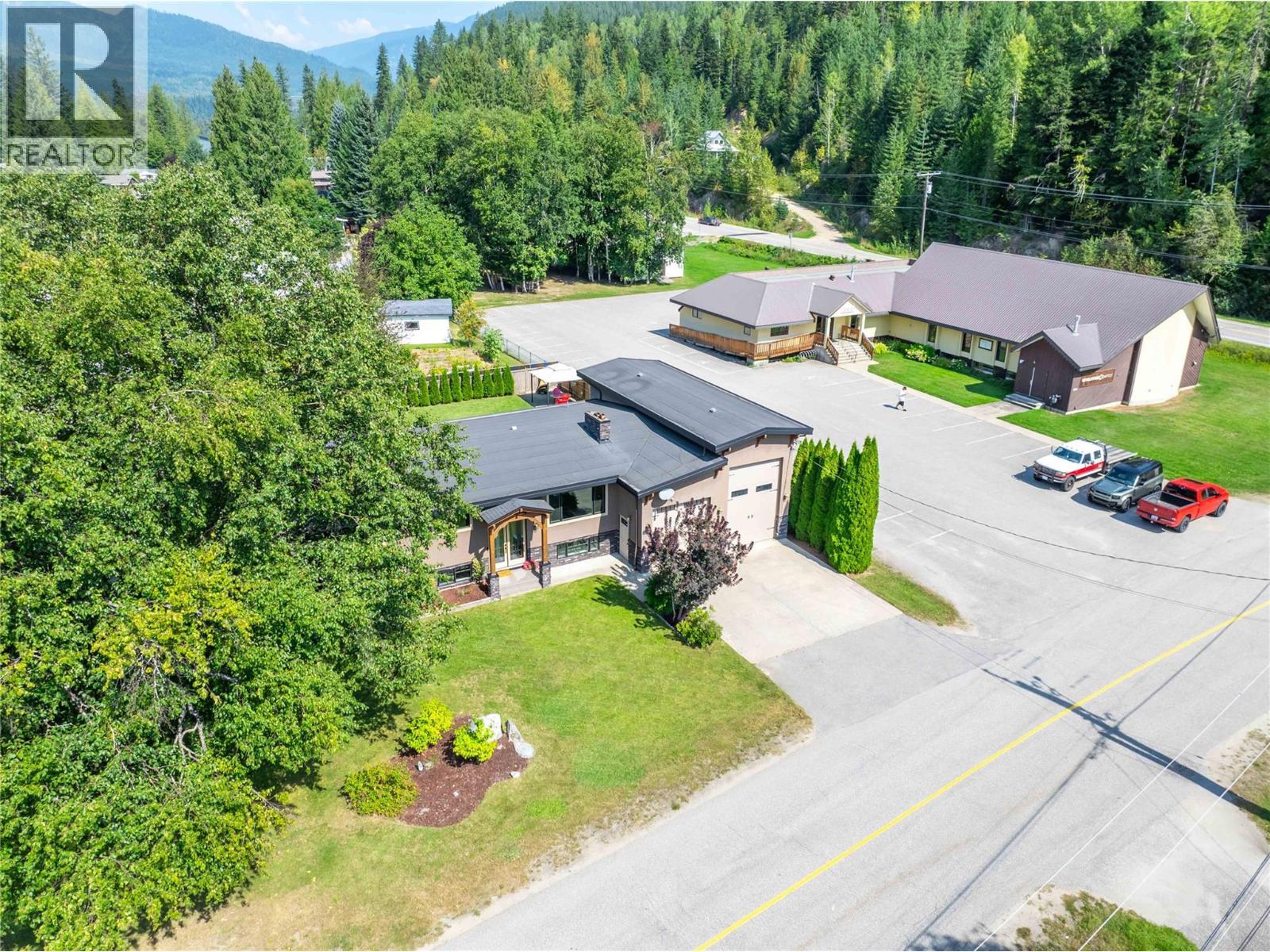 1824 Colbeck Road, Revelstoke, BC - Outdoor With View