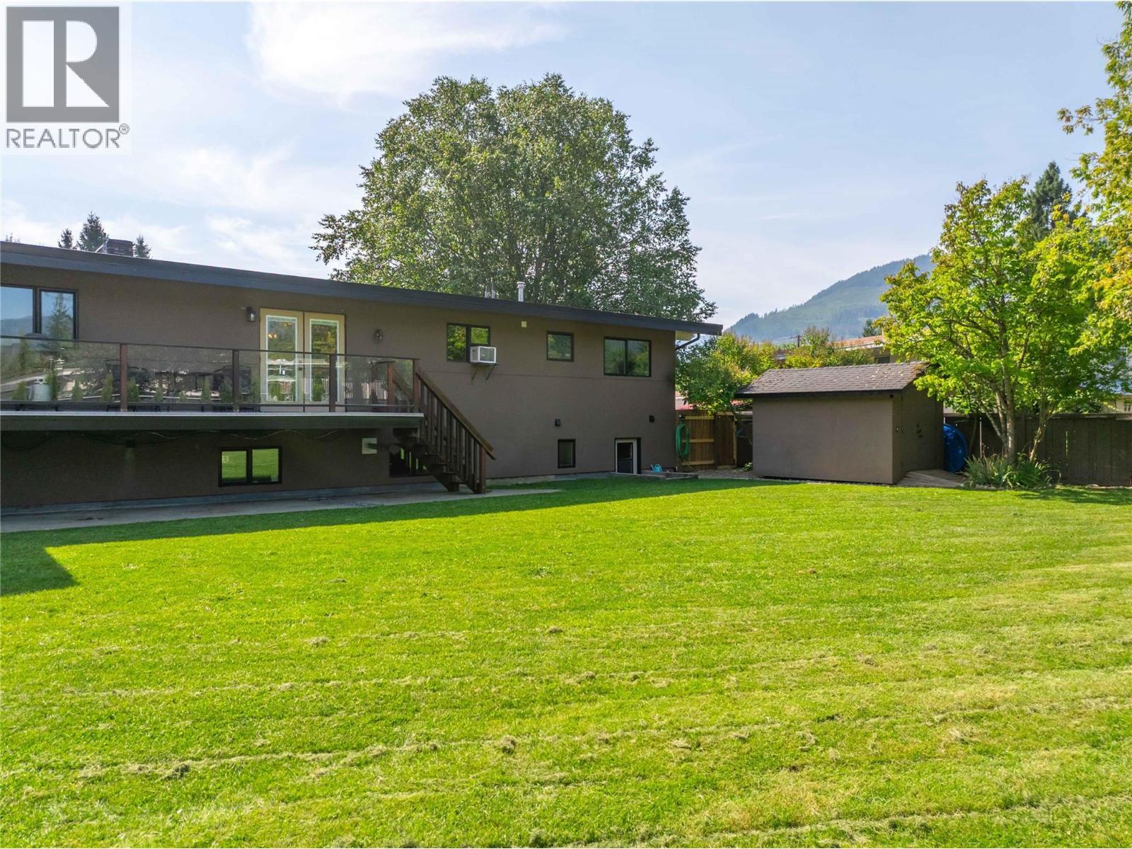 1824 Colbeck Road, Revelstoke, BC - Outdoor With Deck Patio Veranda With Backyard