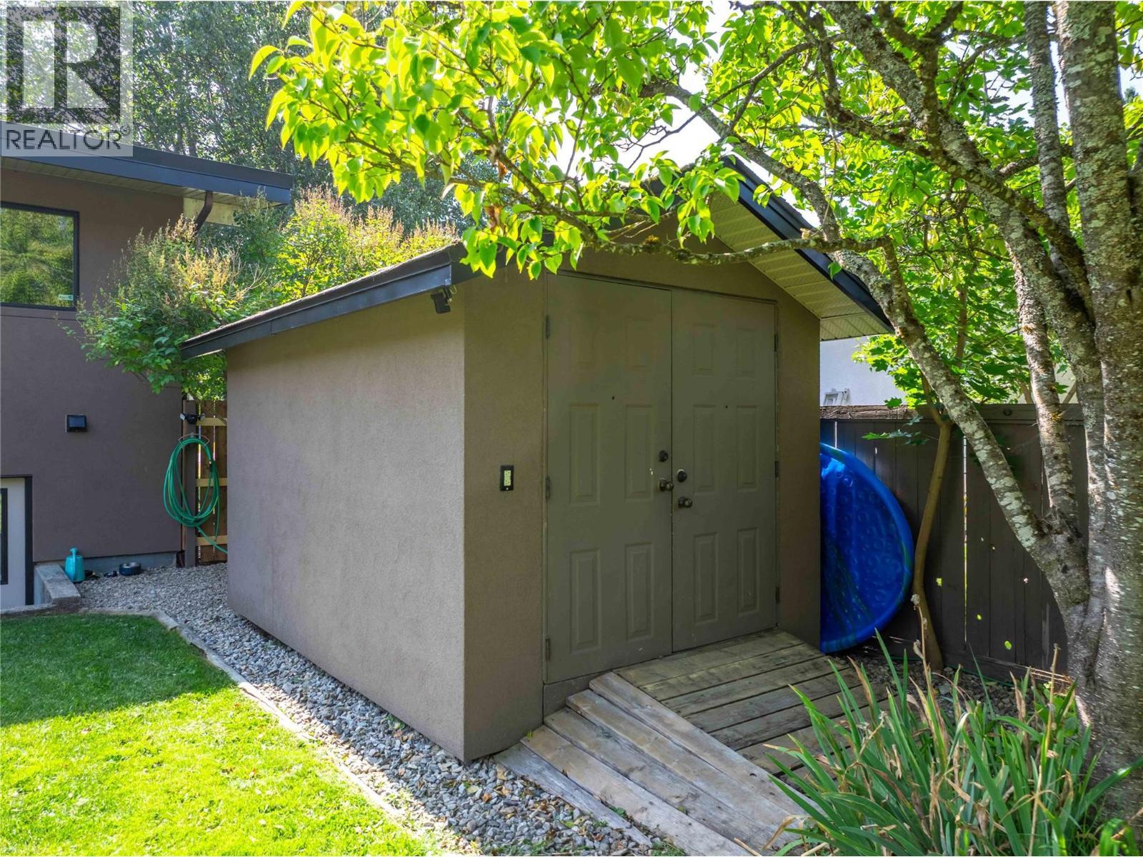 1824 Colbeck Road, Revelstoke, BC - Outdoor With Exterior