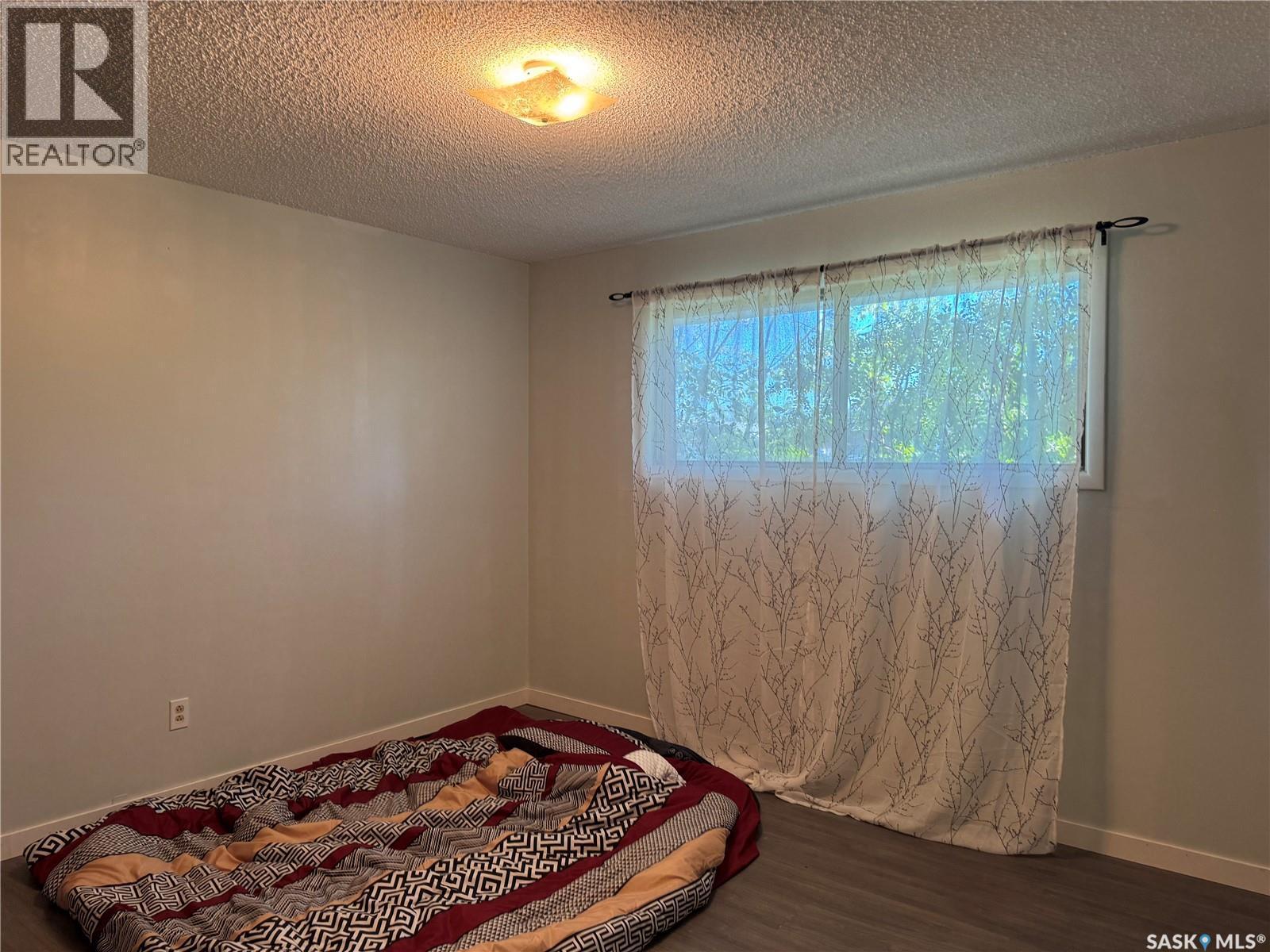 38 Kasper Crescent, Assiniboia, SK - Indoor Photo Showing Bedroom