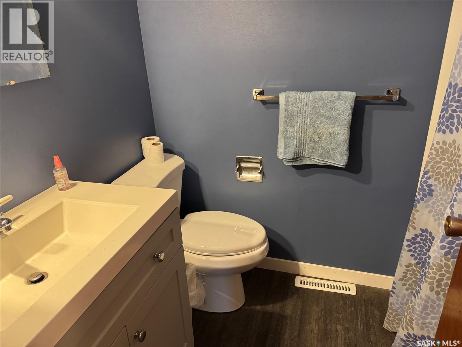 38 Kasper Crescent, Assiniboia, SK - Indoor Photo Showing Bathroom