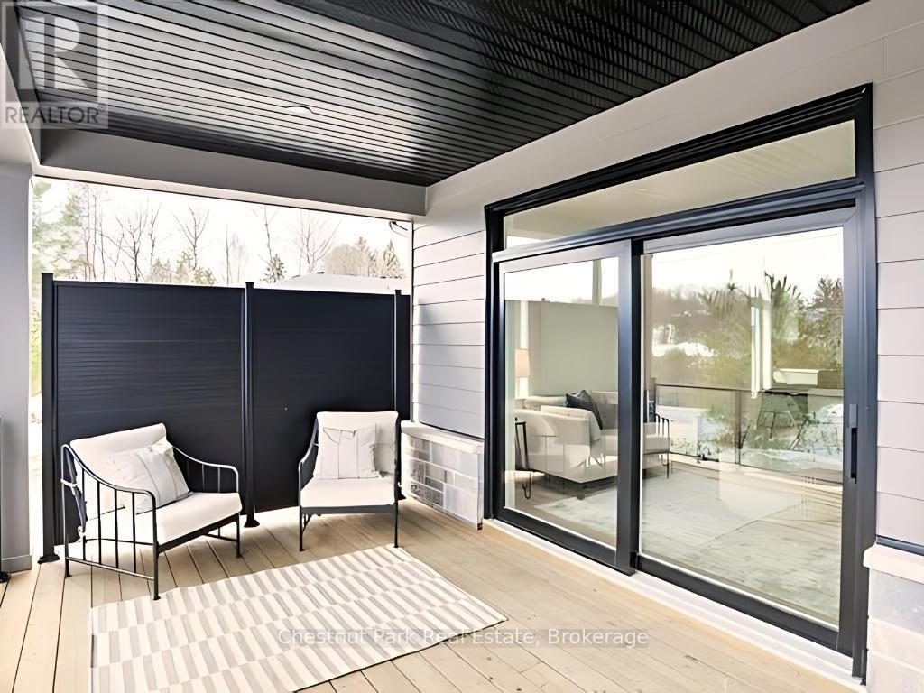 2 Black Spruce Street, Huntsville (Chaffey), ON - With Exterior