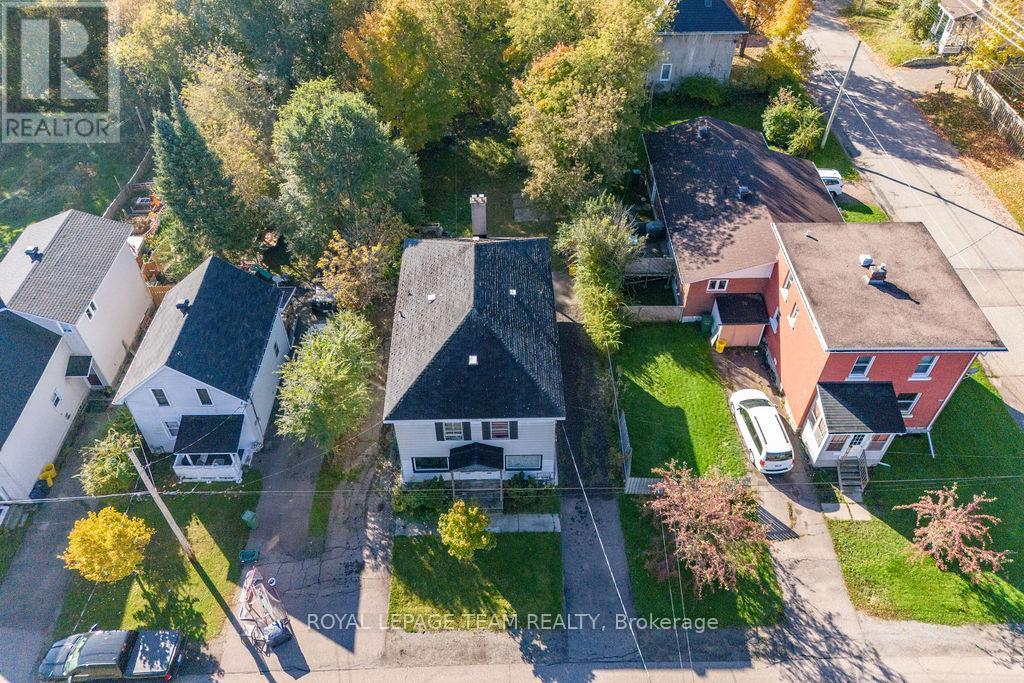 450 D'Arcy Street, Pembroke, ON - Outdoor With View