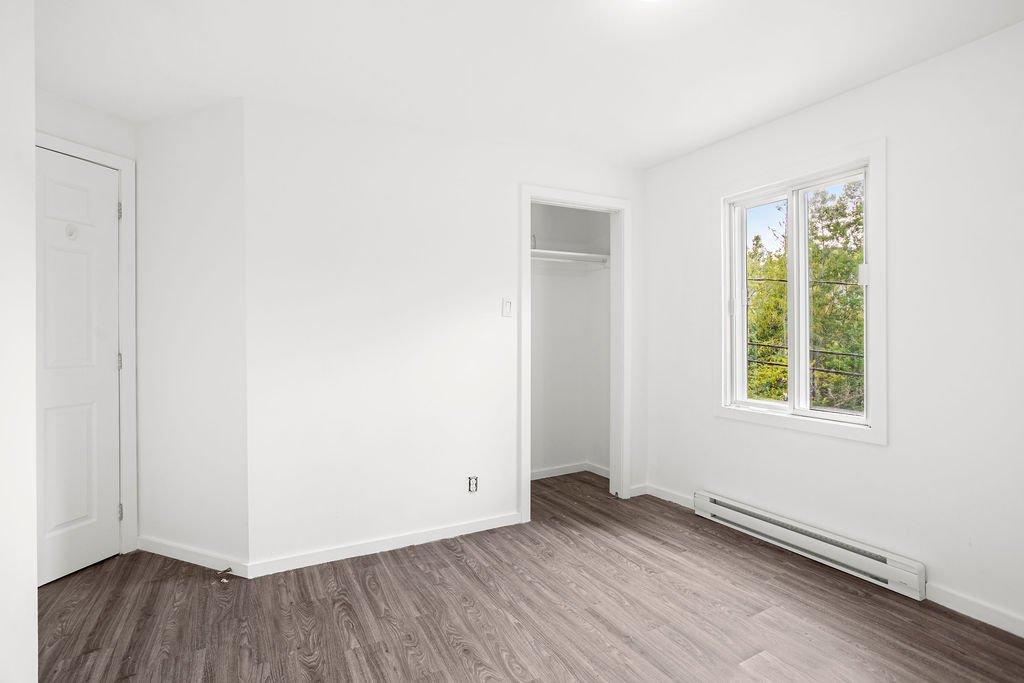 Bedroom - 885 Route 329 S., Sainte-Agathe-Des-Monts, QC - Indoor Photo Showing Other Room