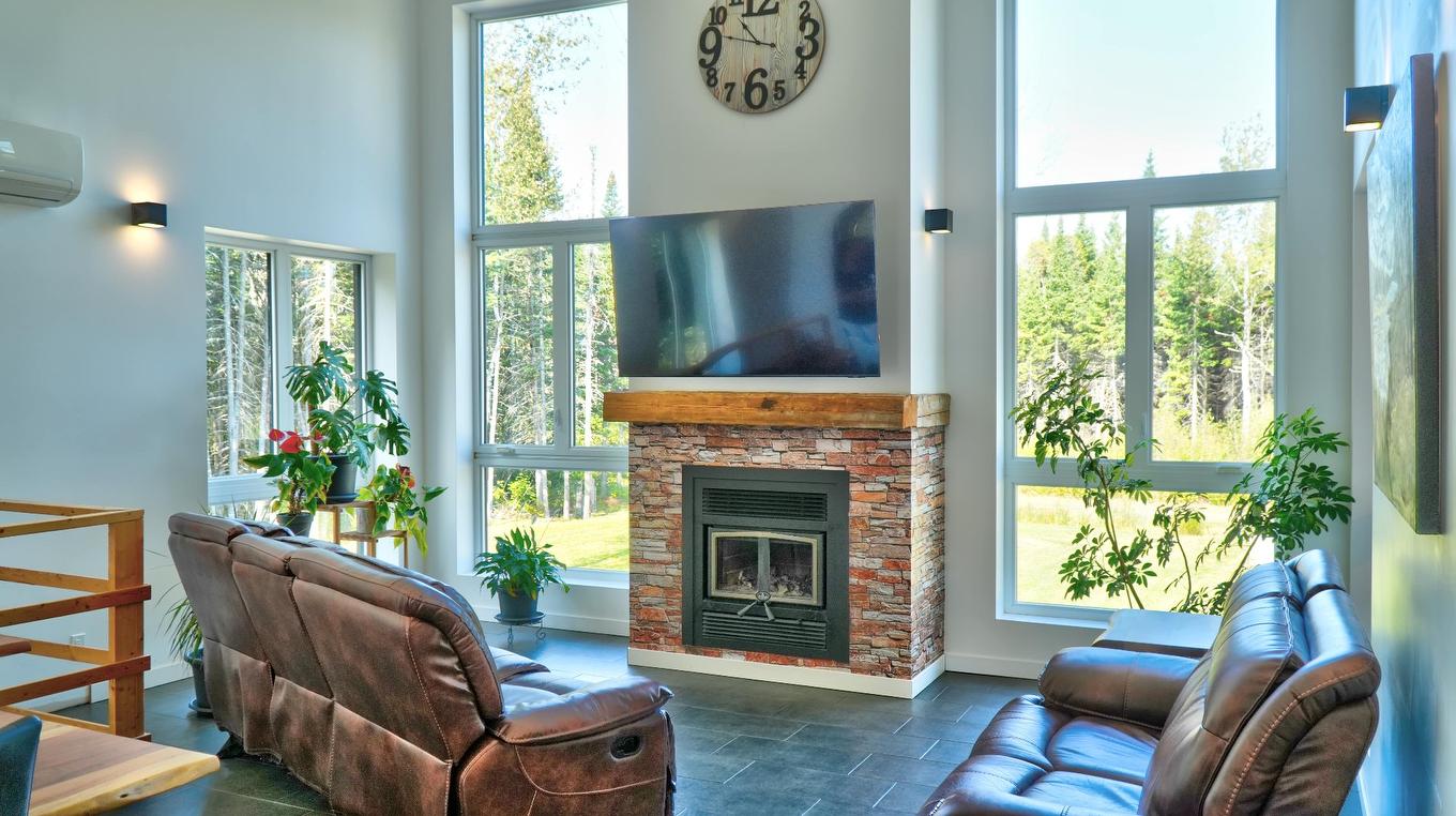 Living room - 1188 5E Rang, Saint-René, QC - Indoor Photo Showing Living Room With Fireplace