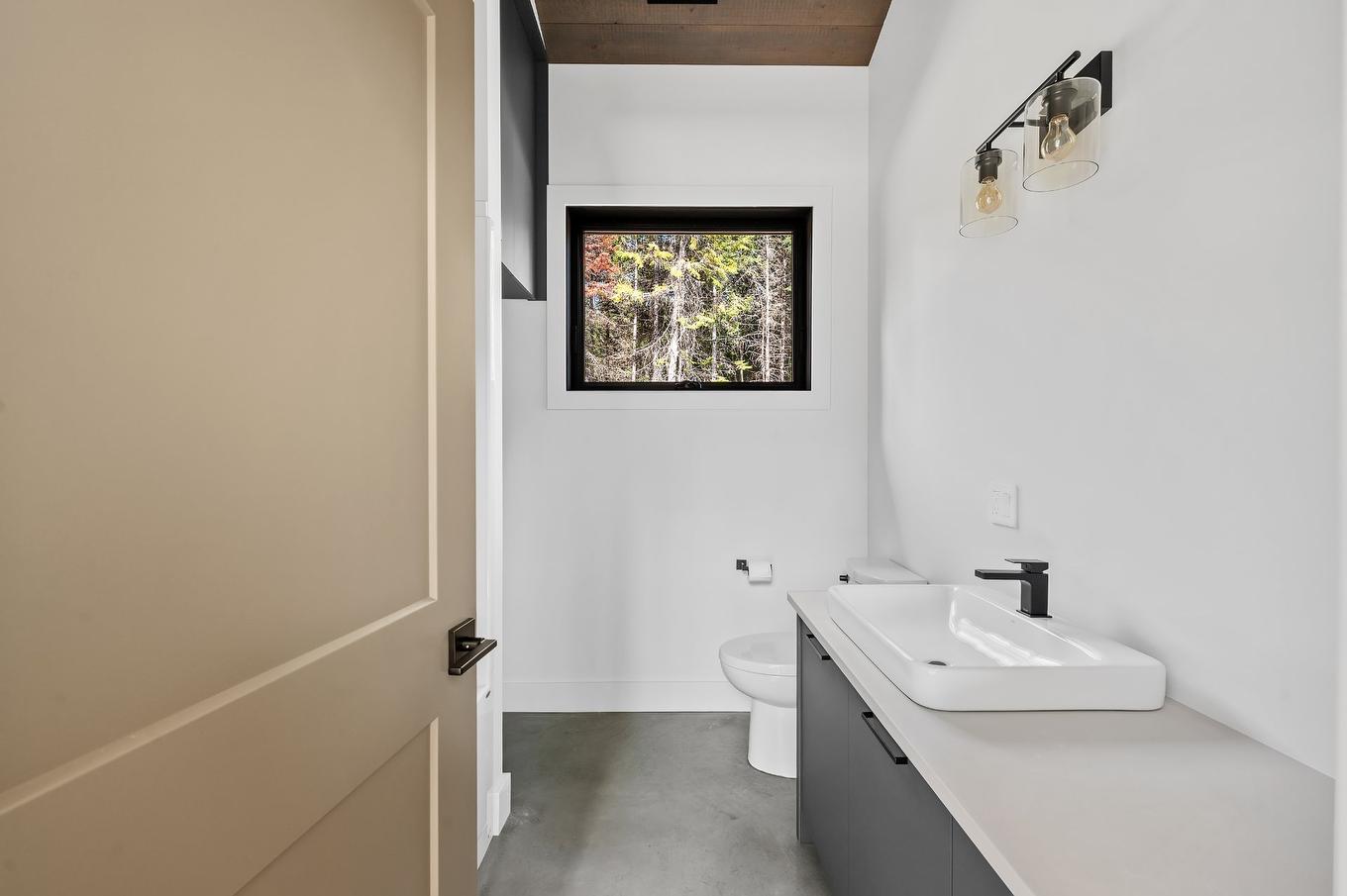 Bathroom - 1200 Ch. Du Lac-Rougeaud, Mont-Blanc, QC - Indoor Photo Showing Bathroom