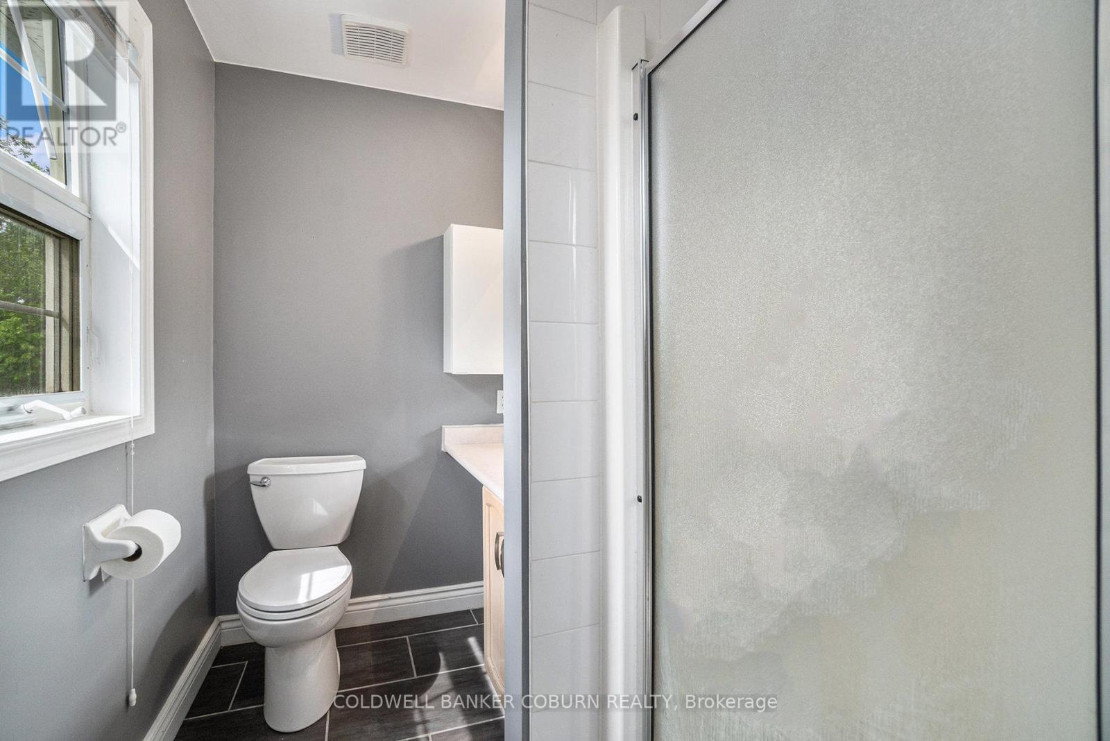 52 Blackdome Crescent, Ottawa, ON - Indoor Photo Showing Bathroom