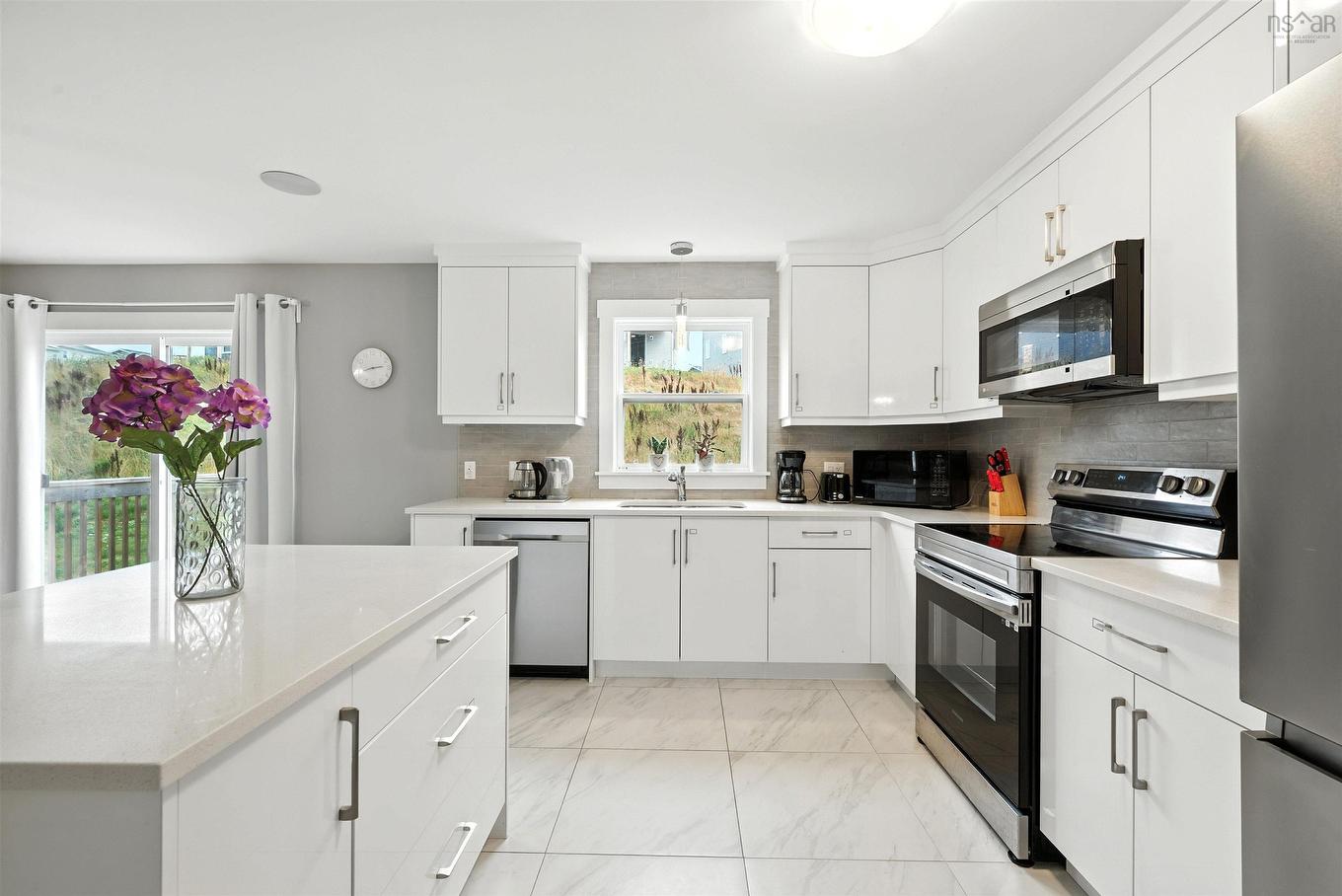 125 Higgins Avenue, Beechville, NS