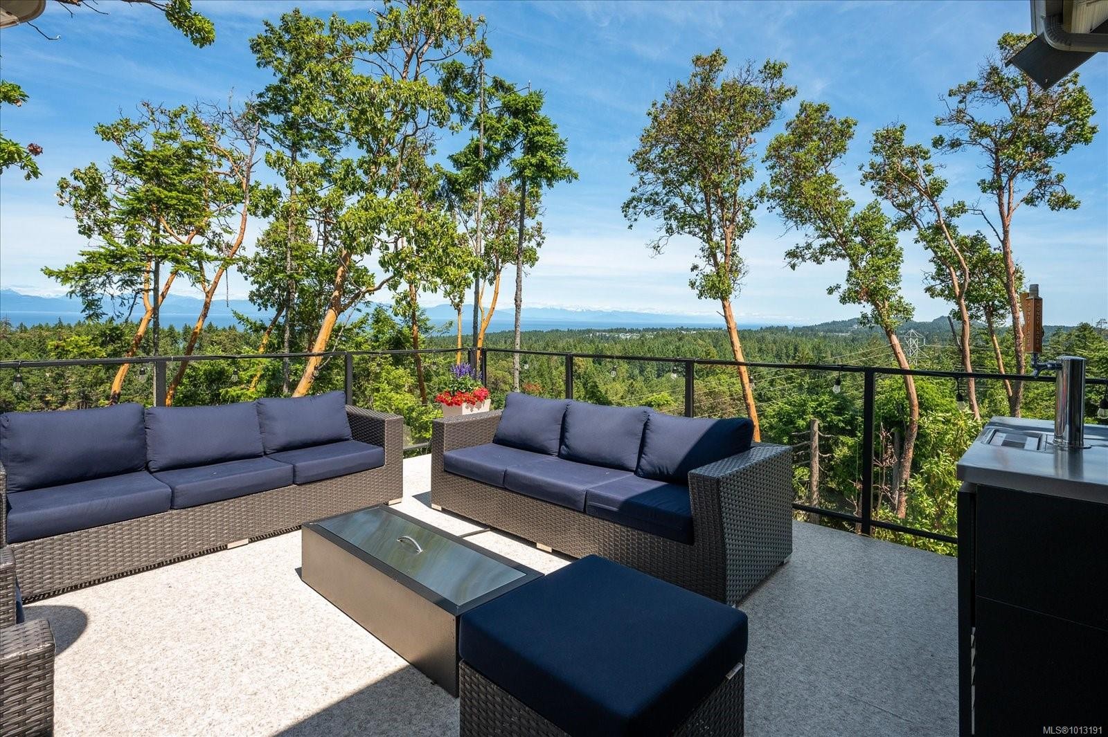 7336 High Ridge Cres, Lantzville, BC