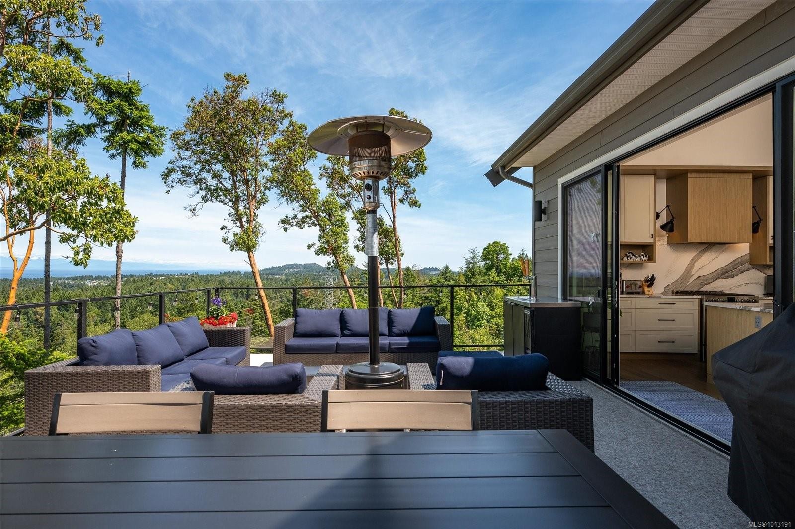 7336 High Ridge Cres, Lantzville, BC