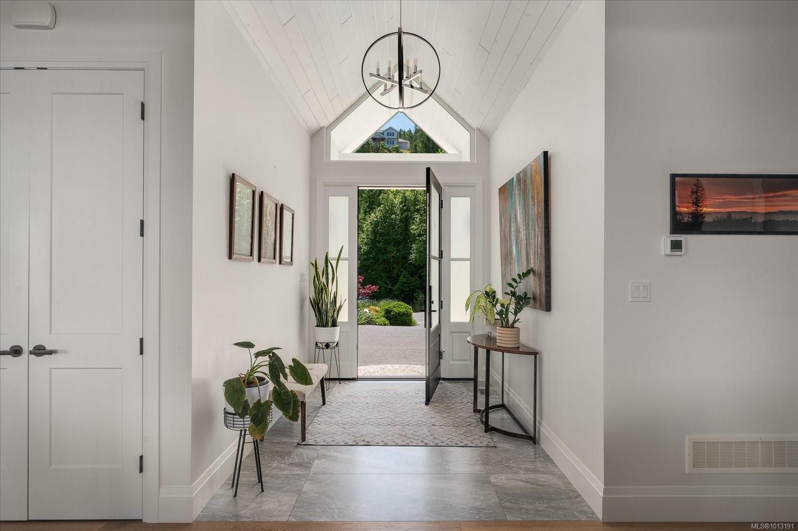 7336 High Ridge Cres, Lantzville, BC