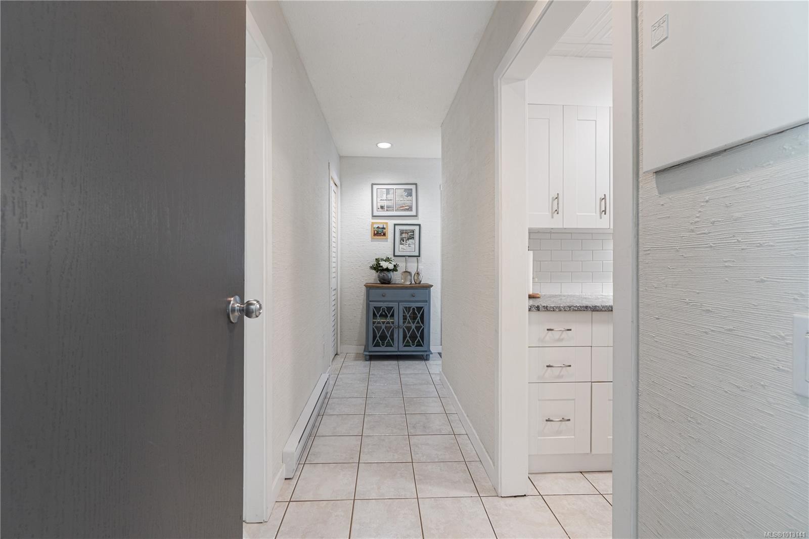 302-3555 Outrigger Rd, Nanoose Bay, BC - Indoor Photo Showing Other Room