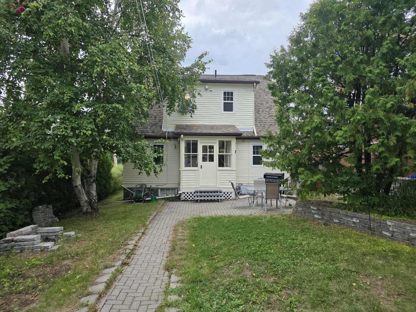 Face arrière - 4 7E Rue, Rouyn-Noranda, QC - Outdoor